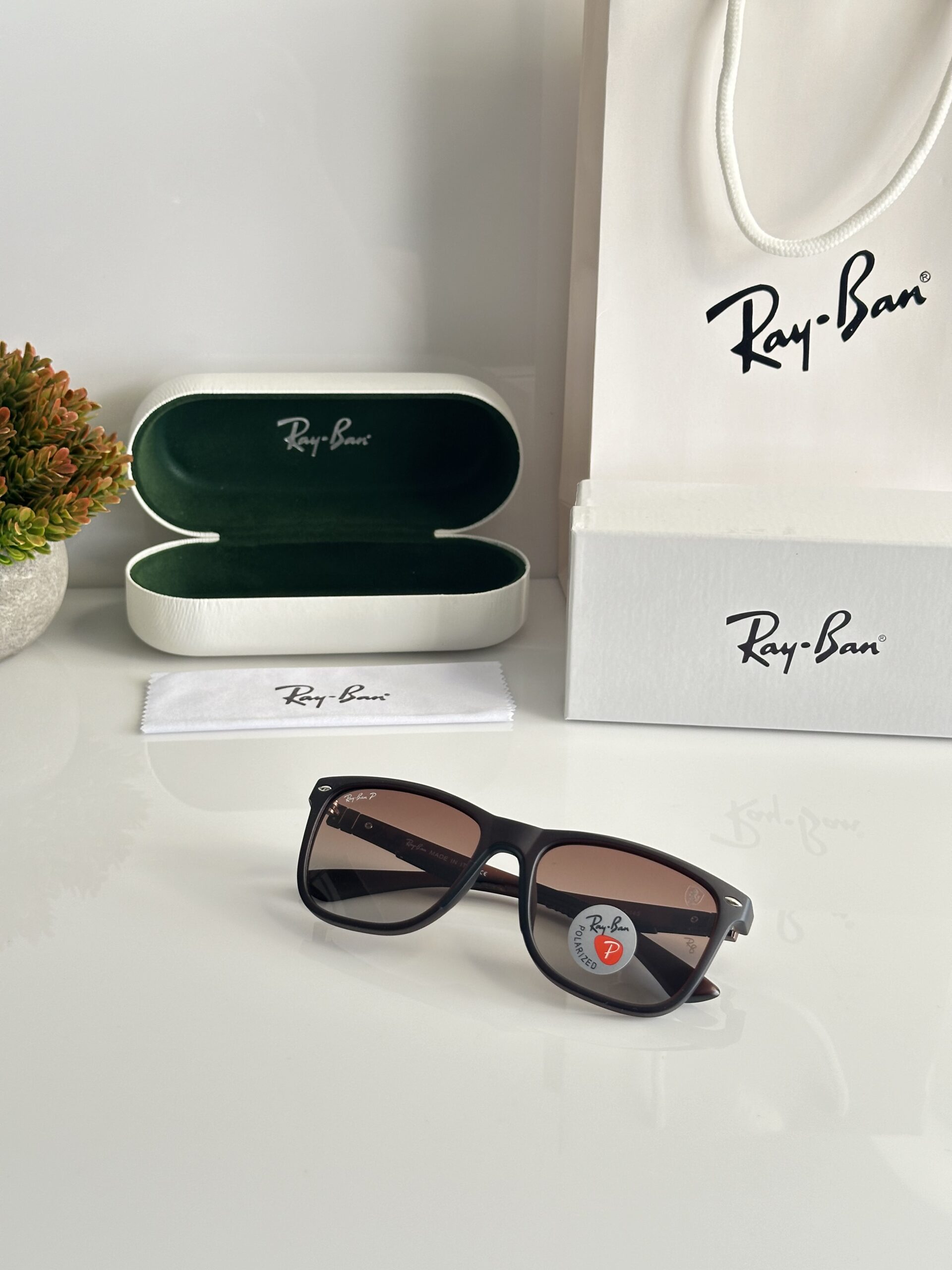 Rayban 8372 Brown - Image 3