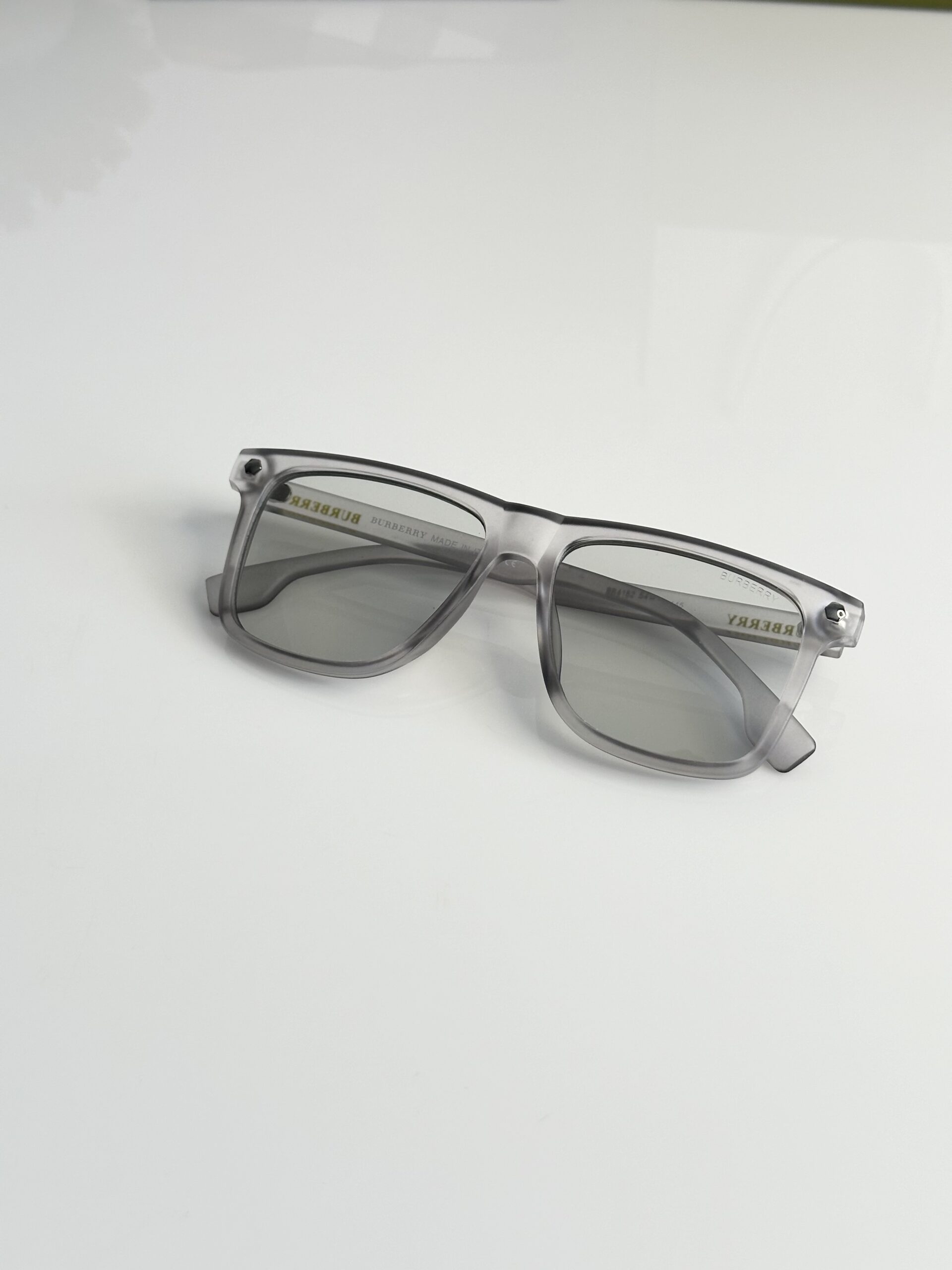 Burberry_4182_Grey - Image 3