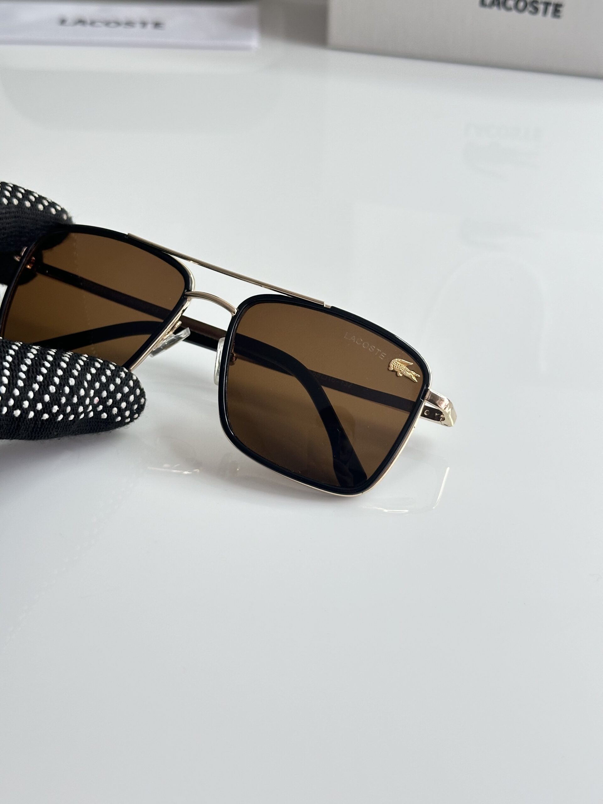 Lacoste_138_Gold_Brown - Image 3