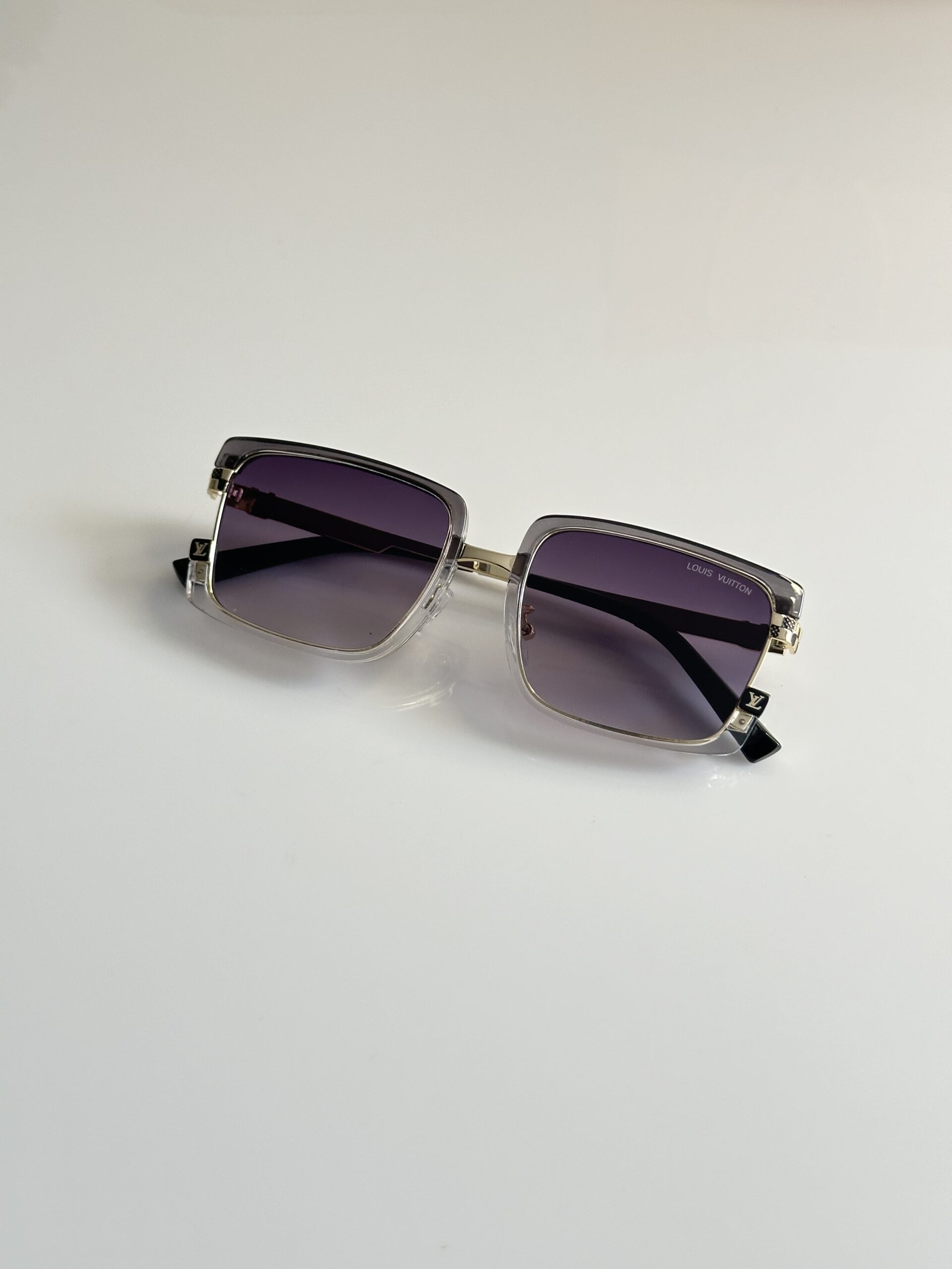 Louis_Vuitton_7295_Gold_Black_DC - Image 3