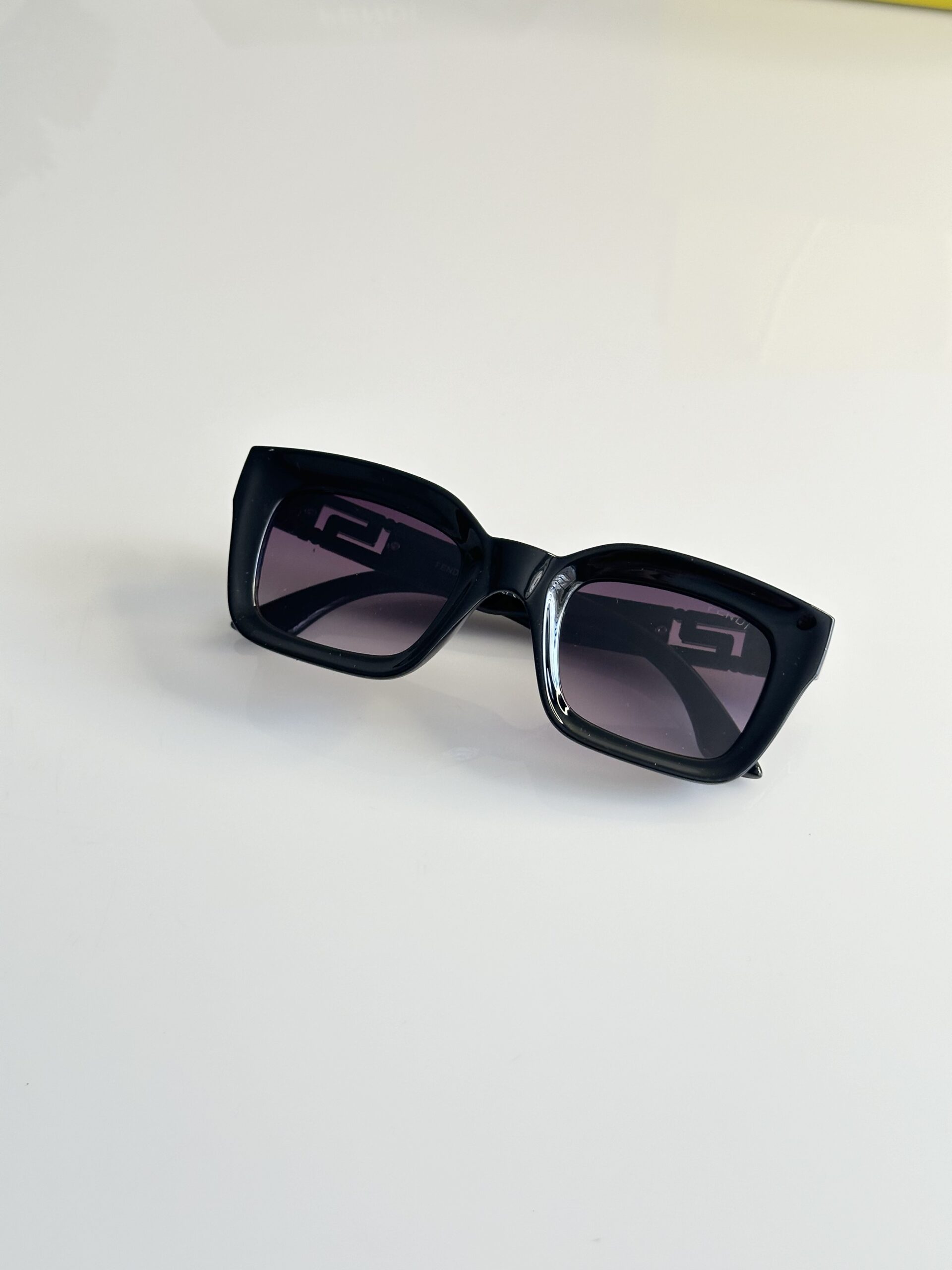 Fendi_2213_Black - Image 3