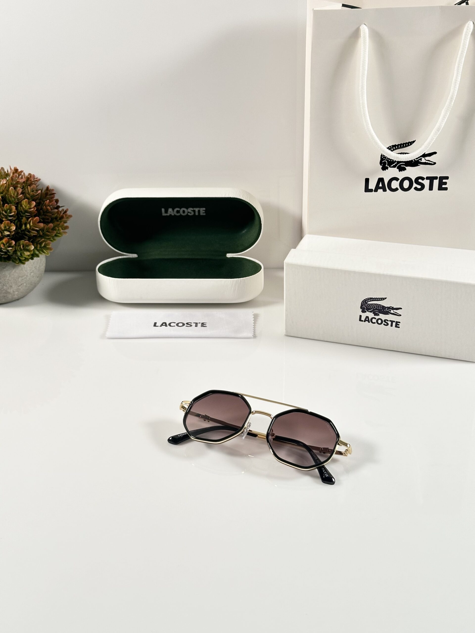 Lacoste_9238_Gold_Brown - Image 4