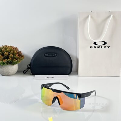 Oakley_9957_Black_Orange_Mercury