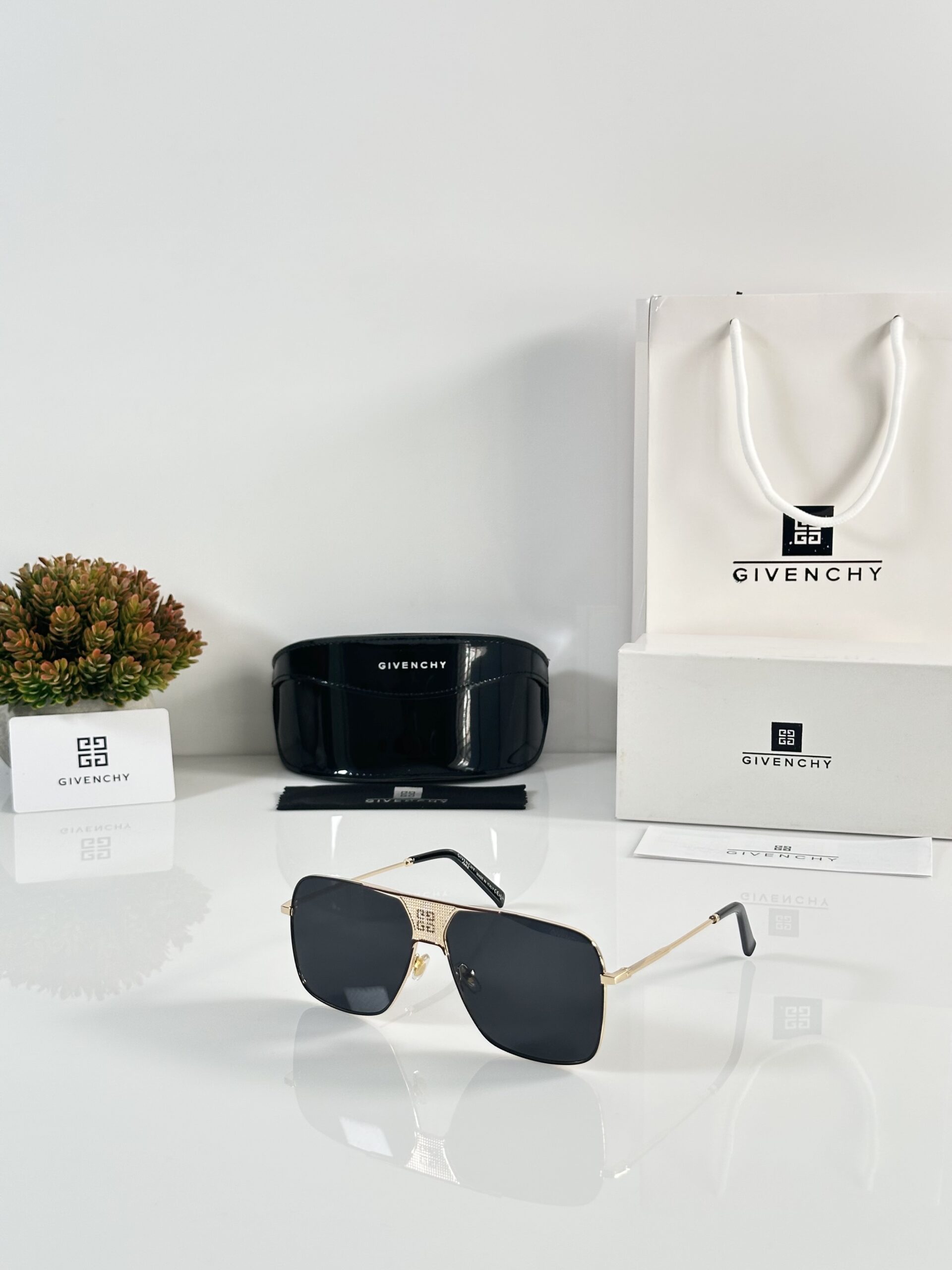 Givenchy 7168 Gold Black