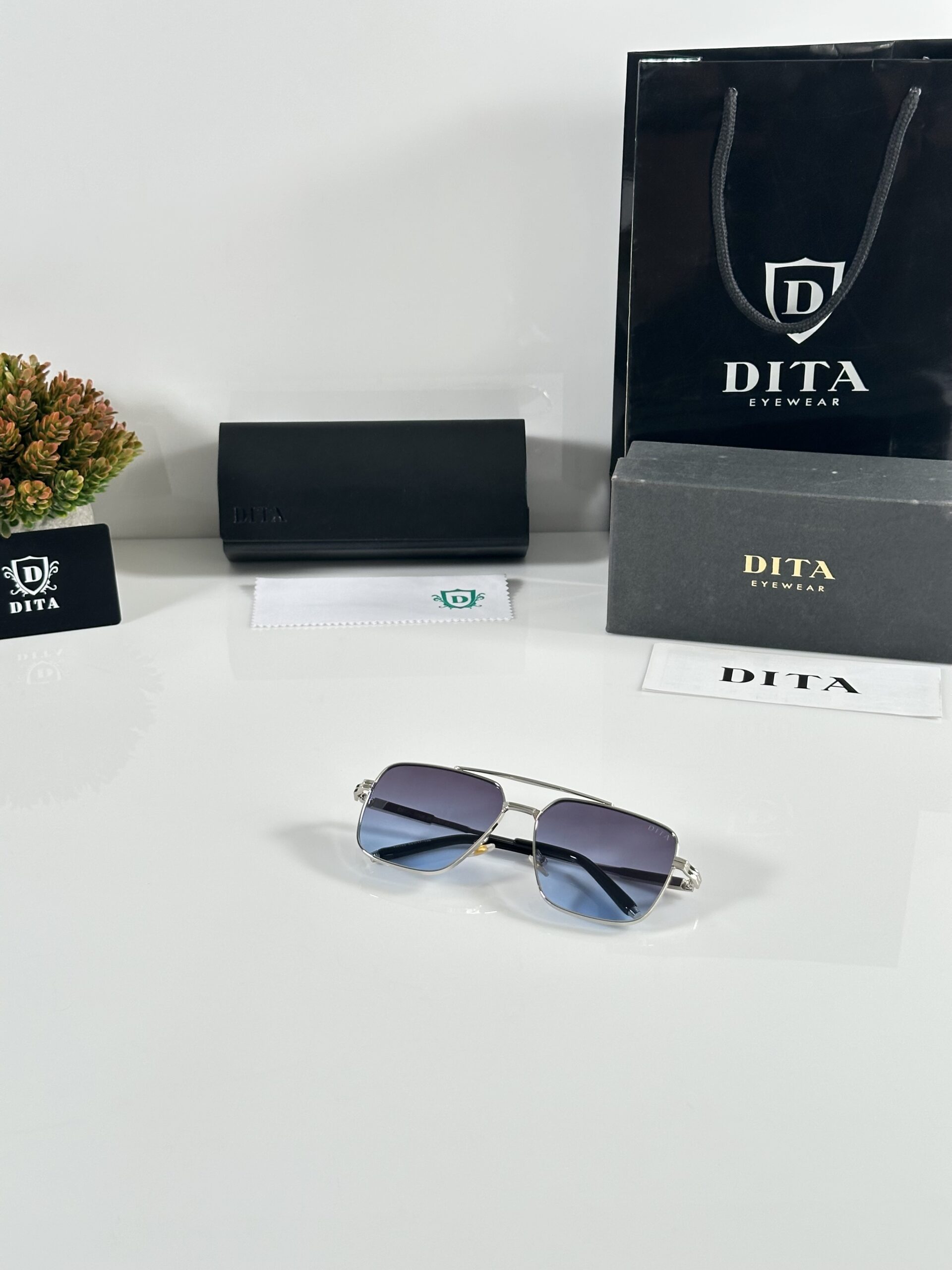 Dita 142 Silver Blue - Image 4