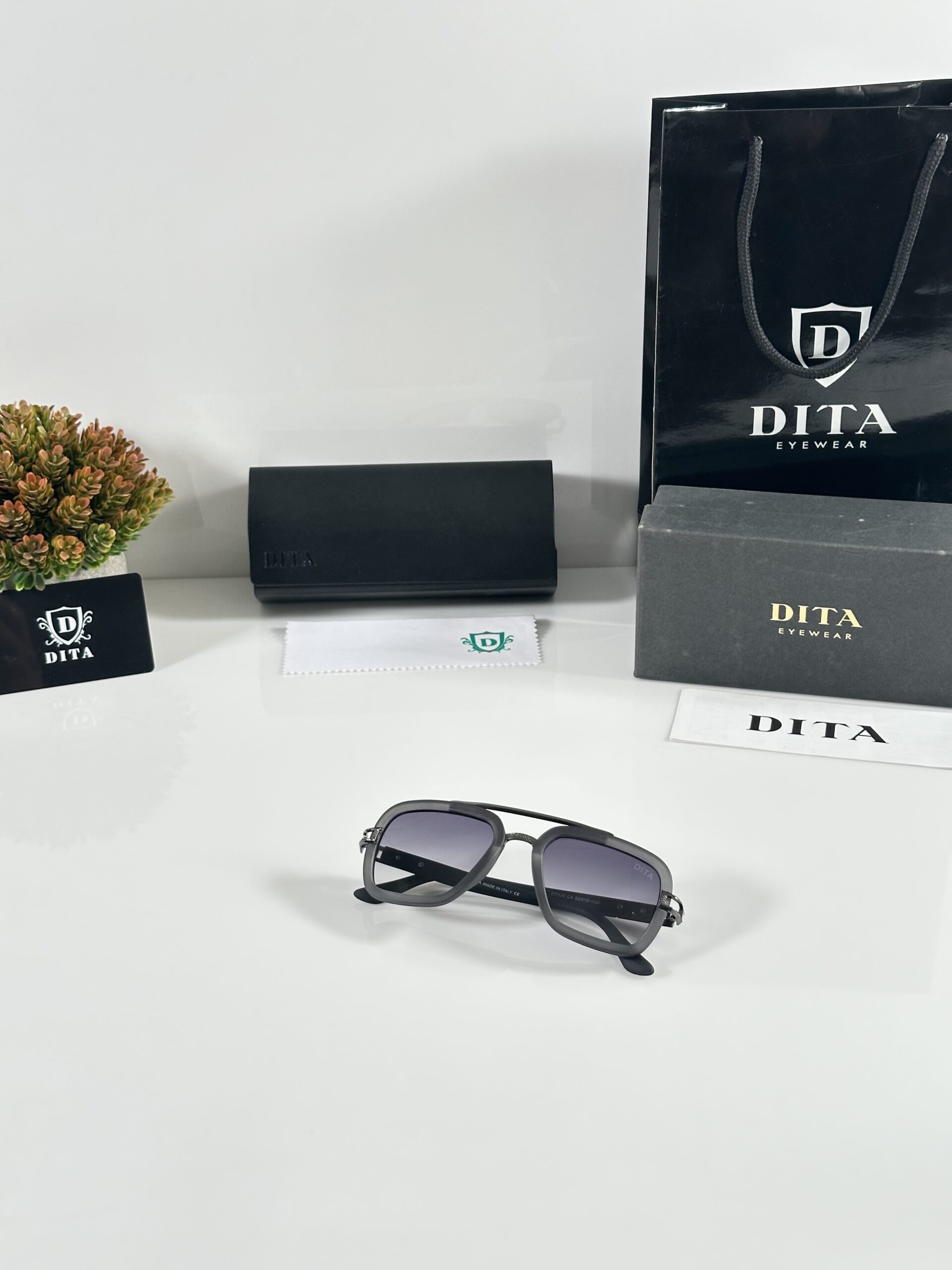Dita 335 Grey - Image 4