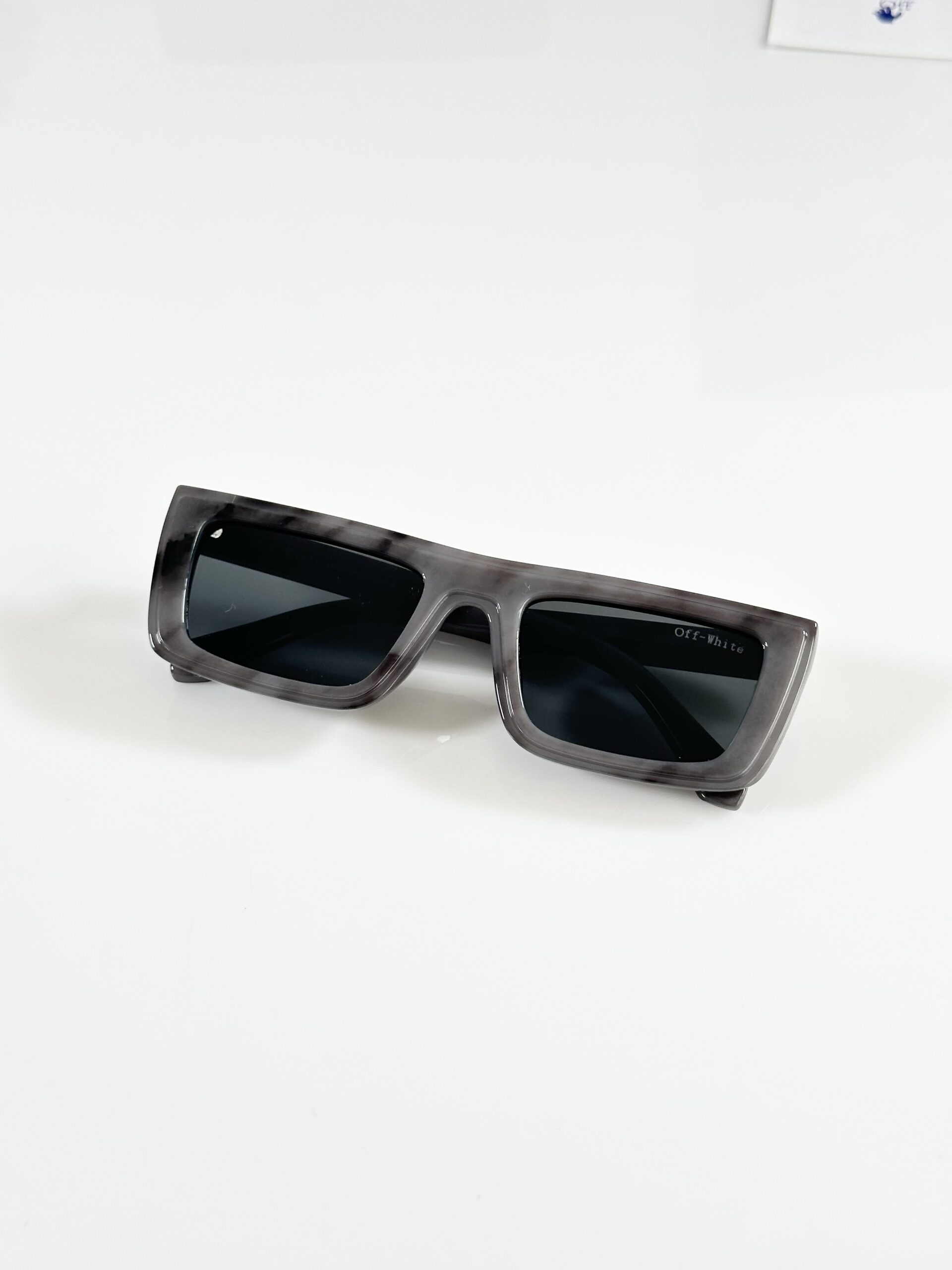 Off_White_8992_Marble_Grey_Black - Image 3