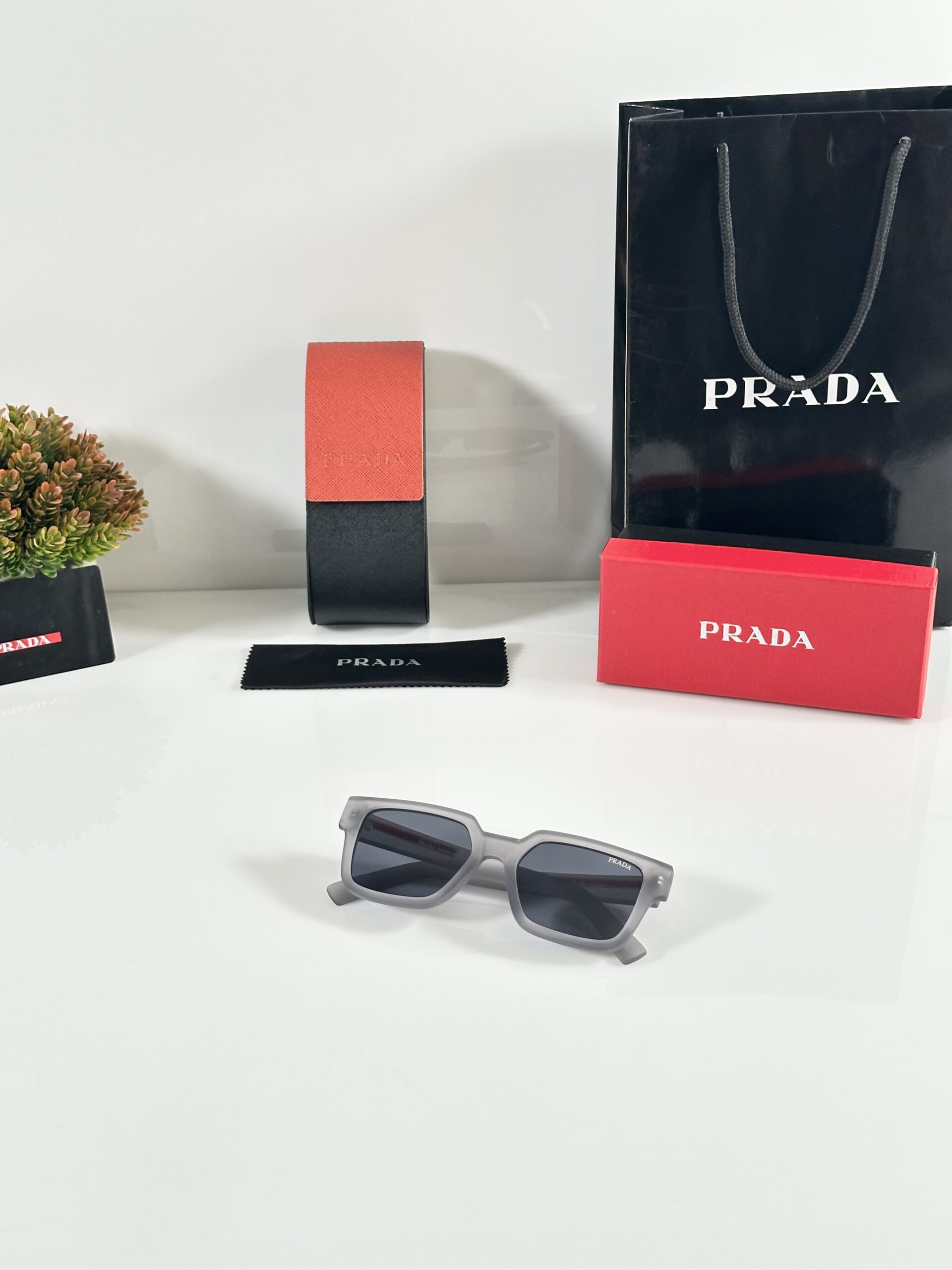 Prada_8720_Grey_Black - Image 4