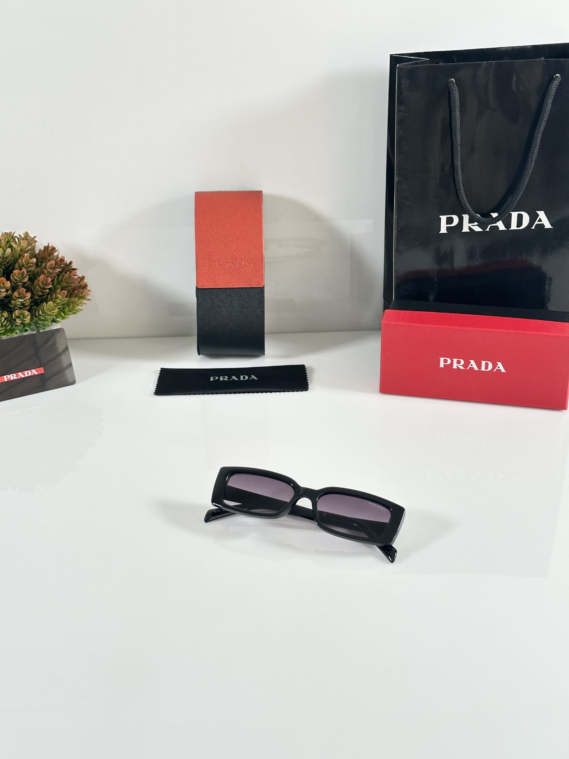 Prada_WMNS_9166_Black_DC - Image 4