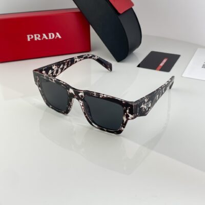 Prada_tiger_05-104