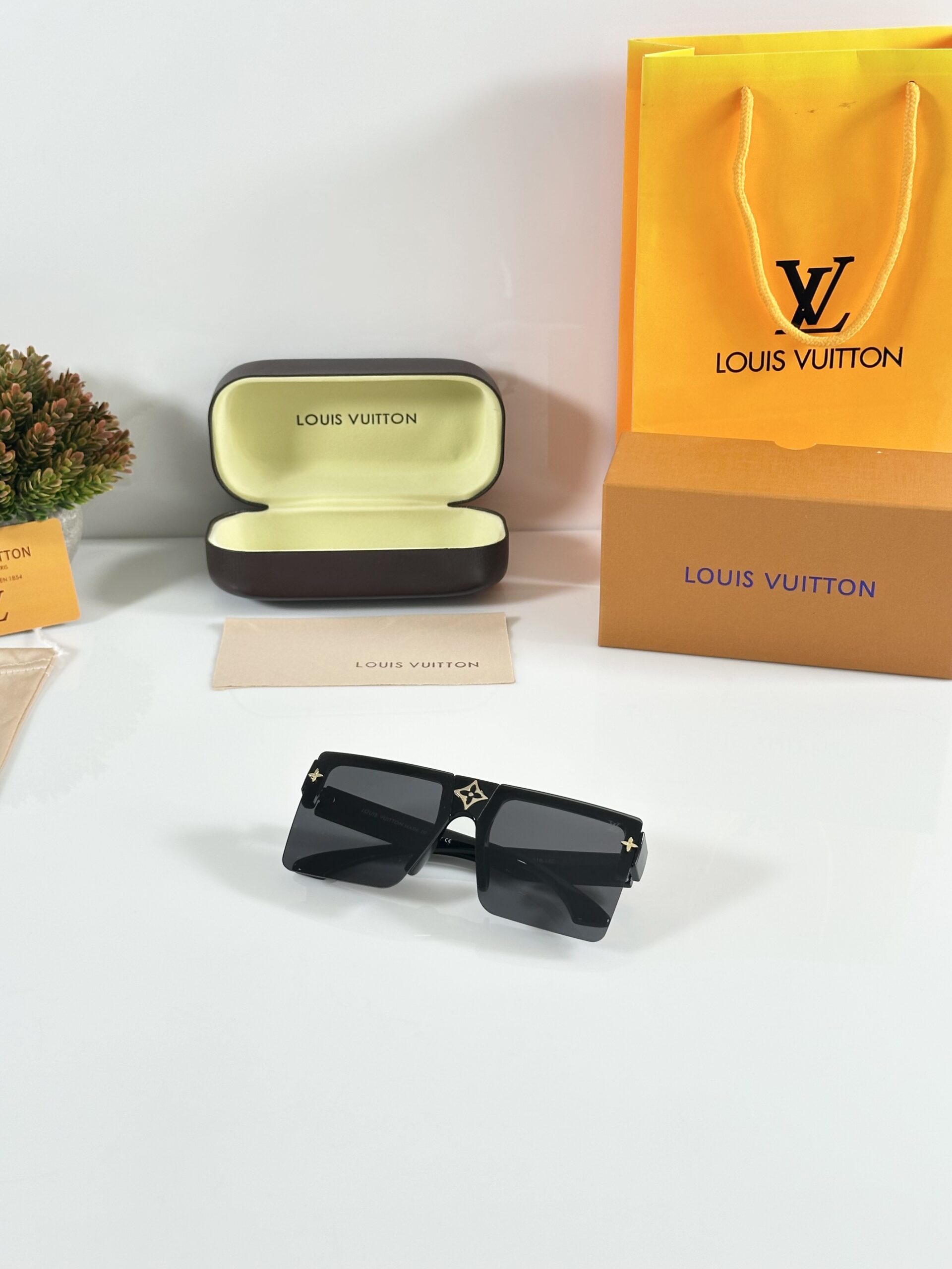 Louis_Vuitton_3371_Black - Image 4
