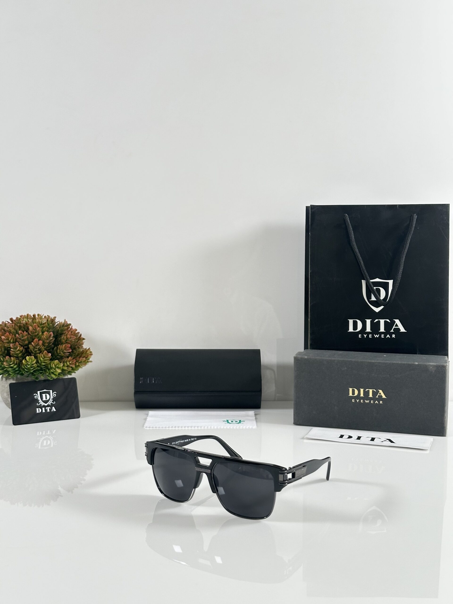 Dita 6836 Black