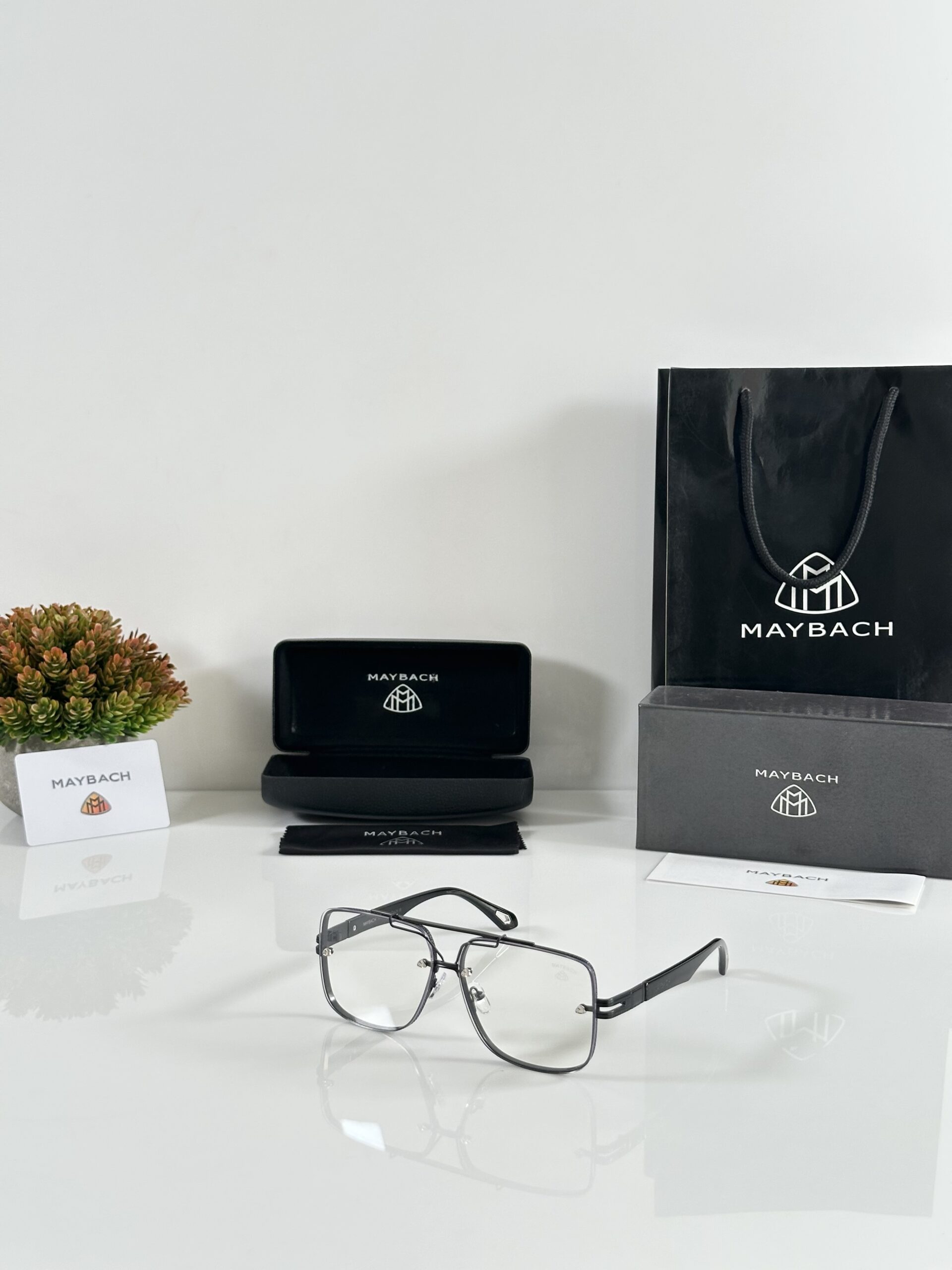 Maybach 2173 Black Frame