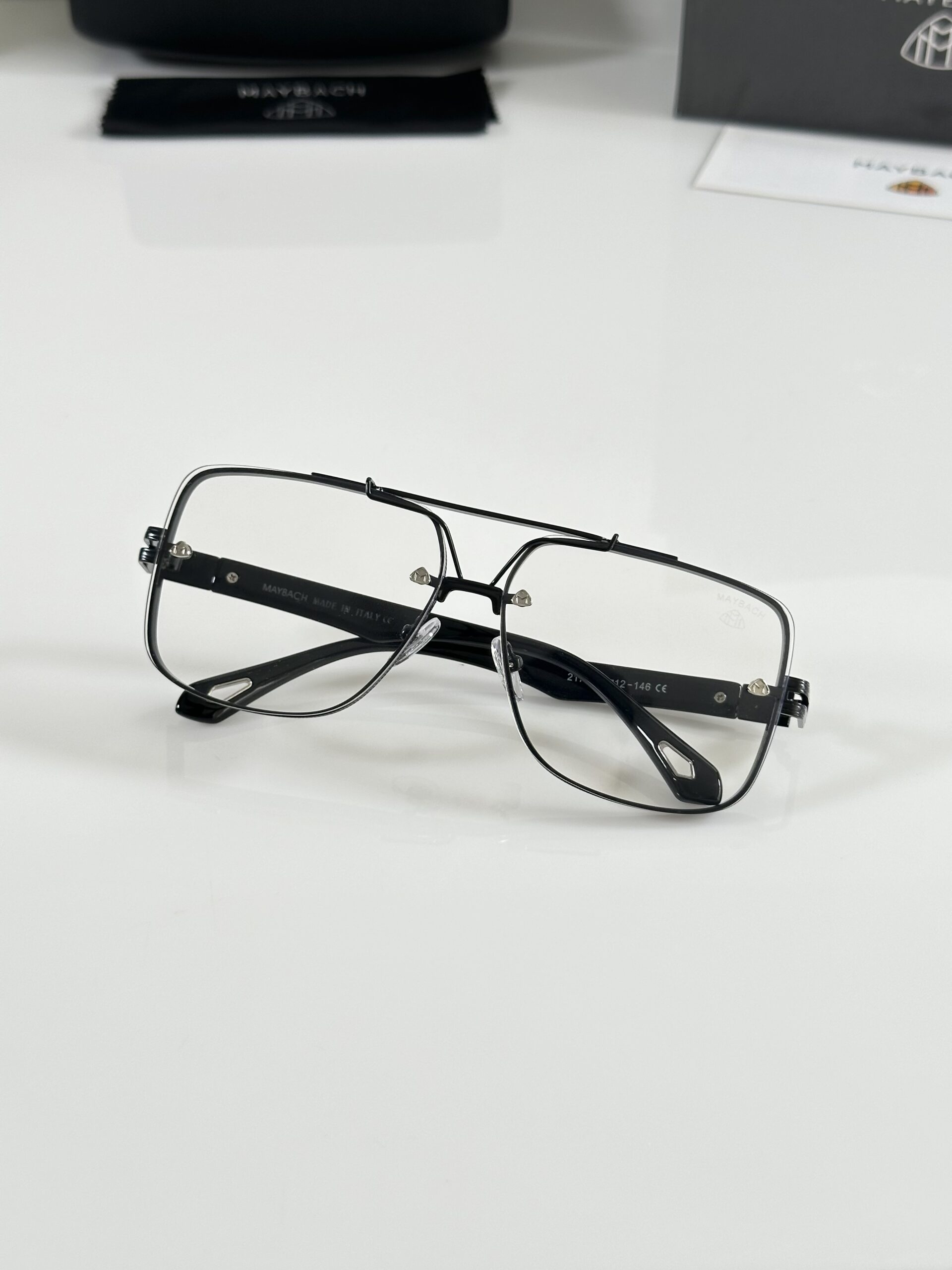 Maybach 2173 Black Frame - Image 3