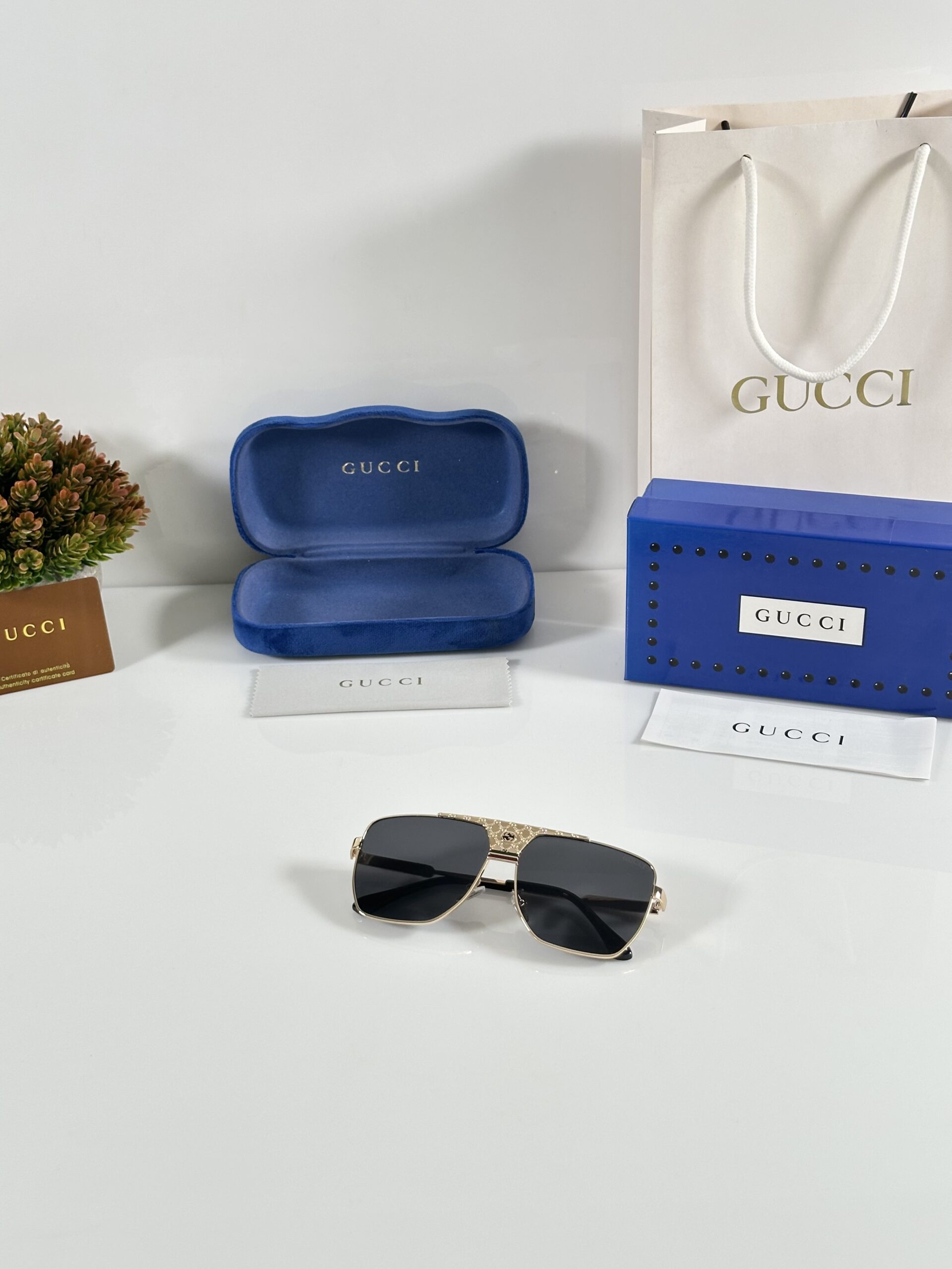 Gucci_0318_Gold_Black - Image 4