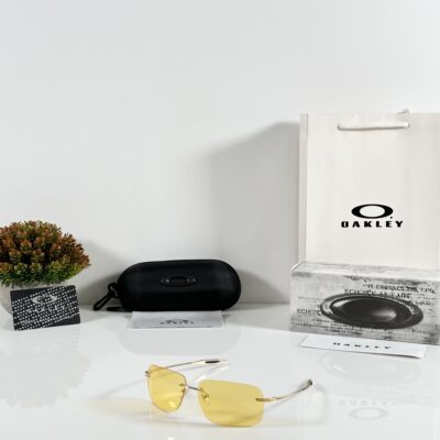 Oakley_0221_Gold_Yellow