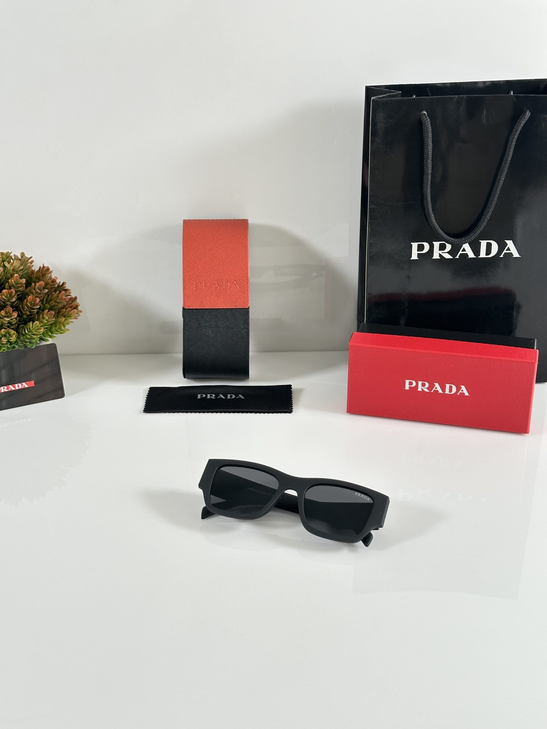 Prada_10_Mate_Black - Image 4