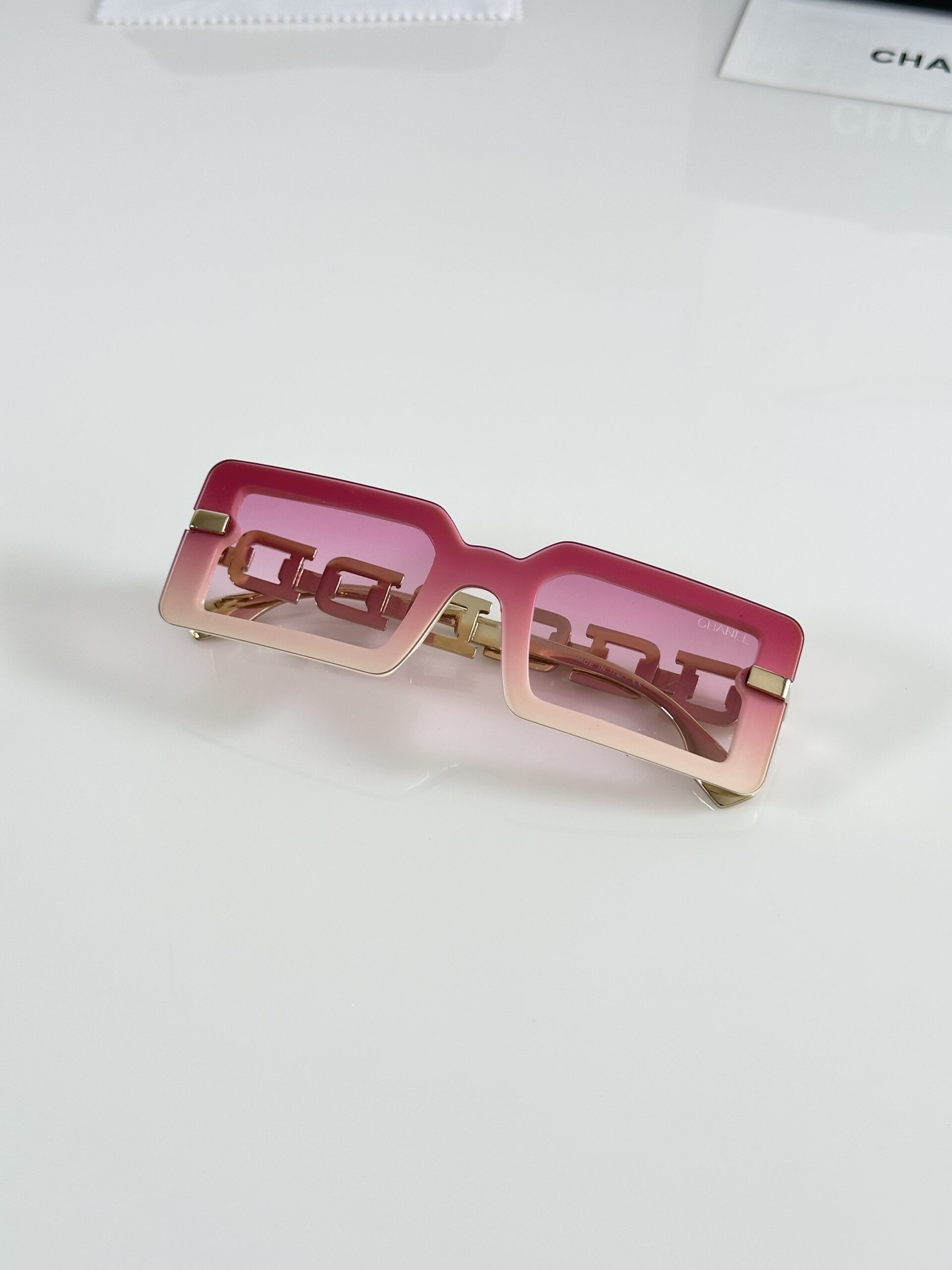 Chanel_WMNS_051_Gold_Pink - Image 3