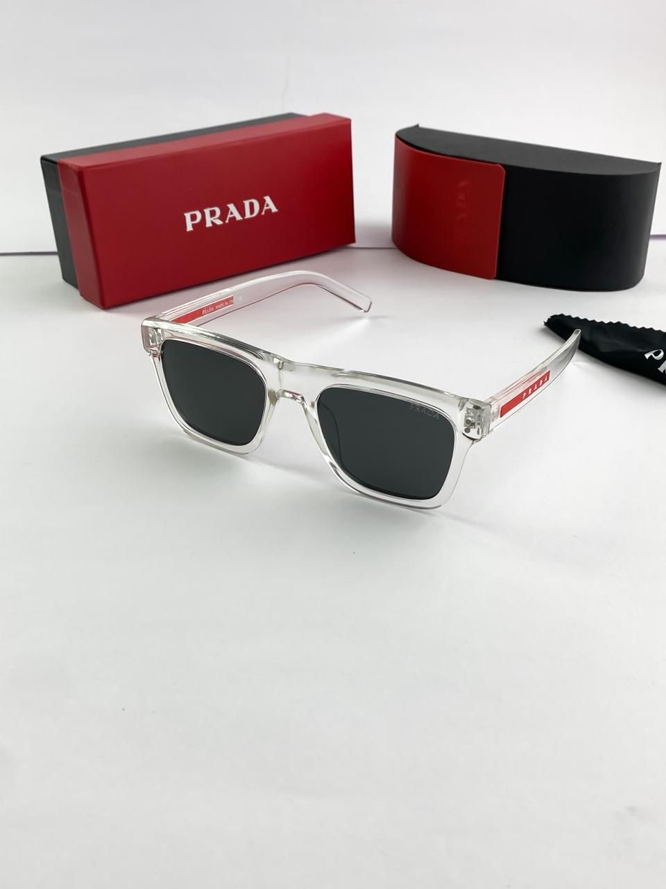 Prada_water_black_3835