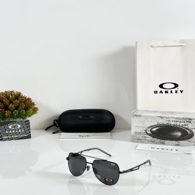 Oakley_8917_Black