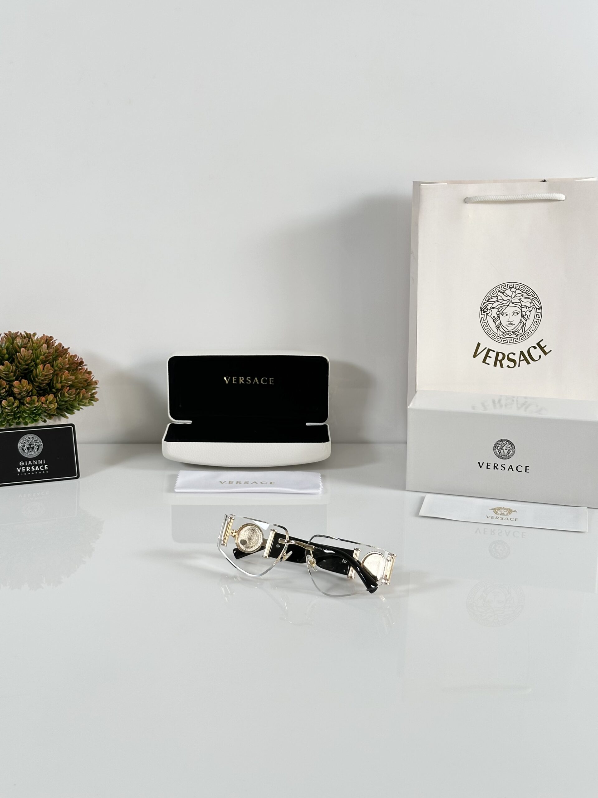 Versace 6773 Gold Day - Image 4