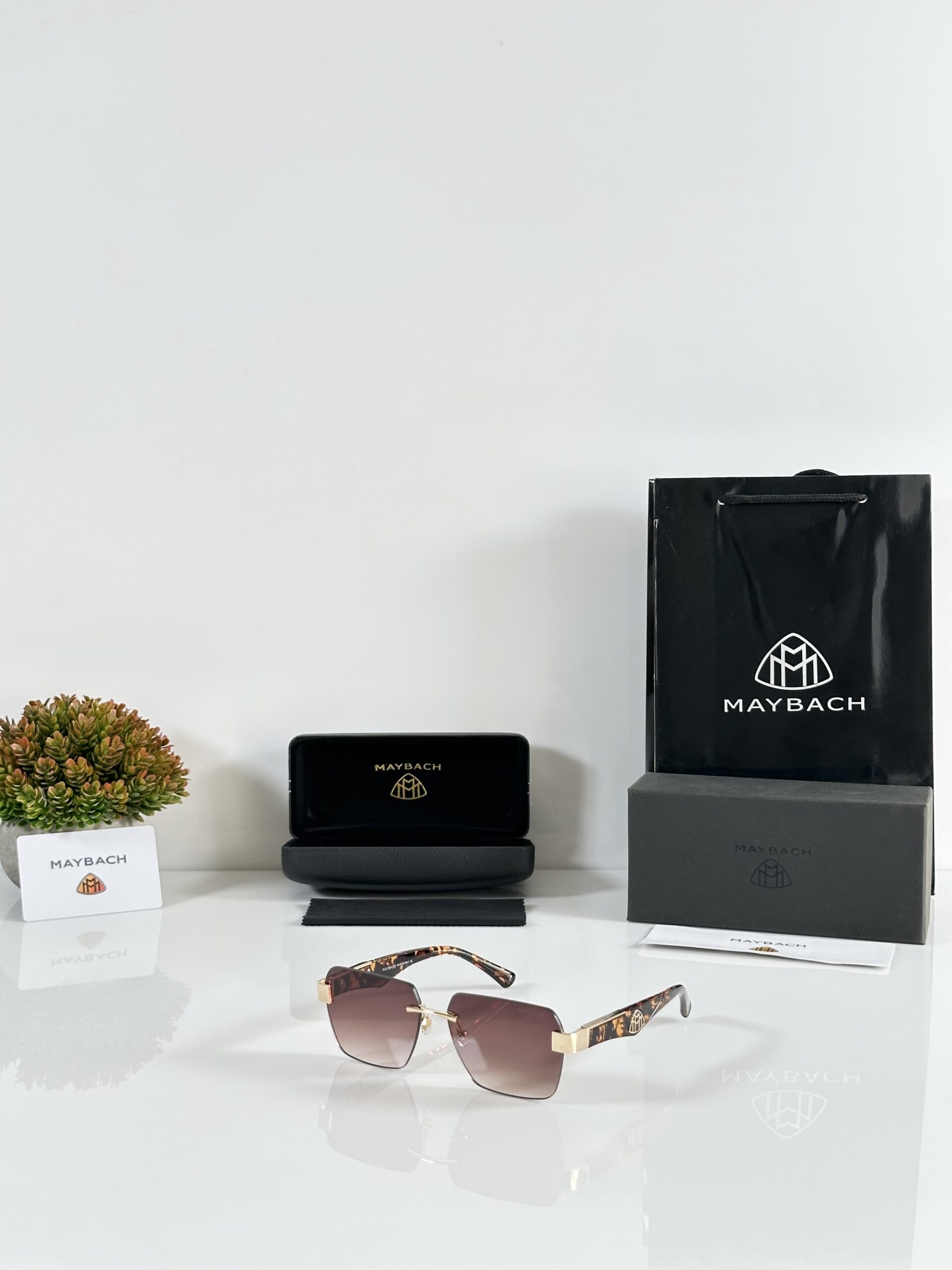 Maybach 2560 Tiger Gold Brown