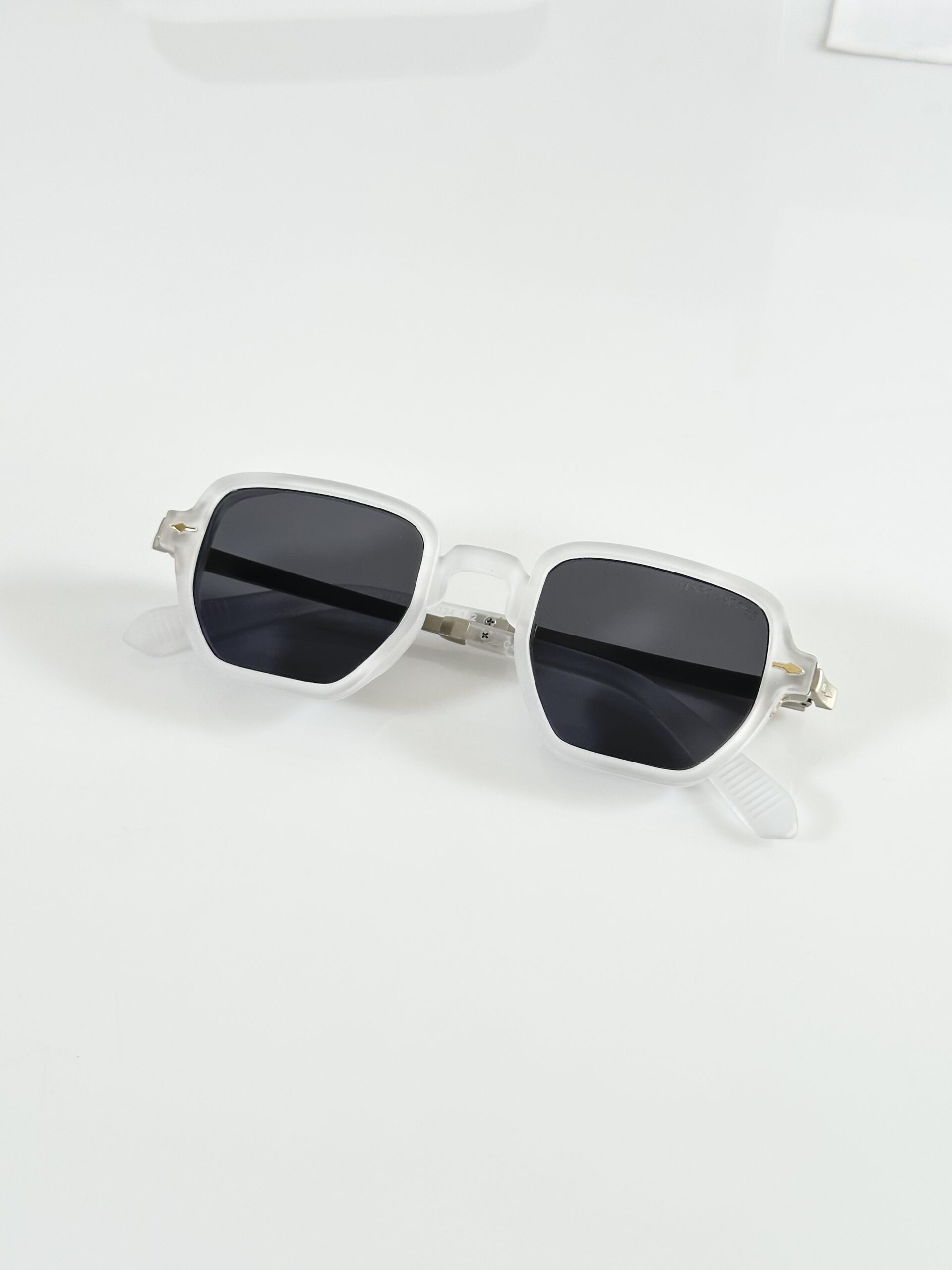 Marc Jacobs 1140 Ice Black - Image 3