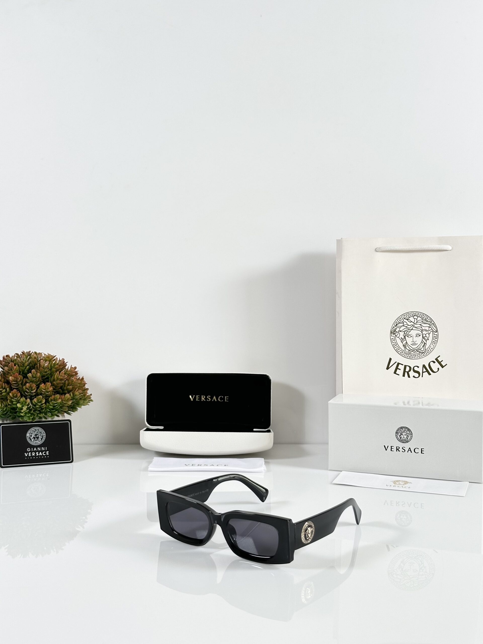 Versace WMNS 188 Black