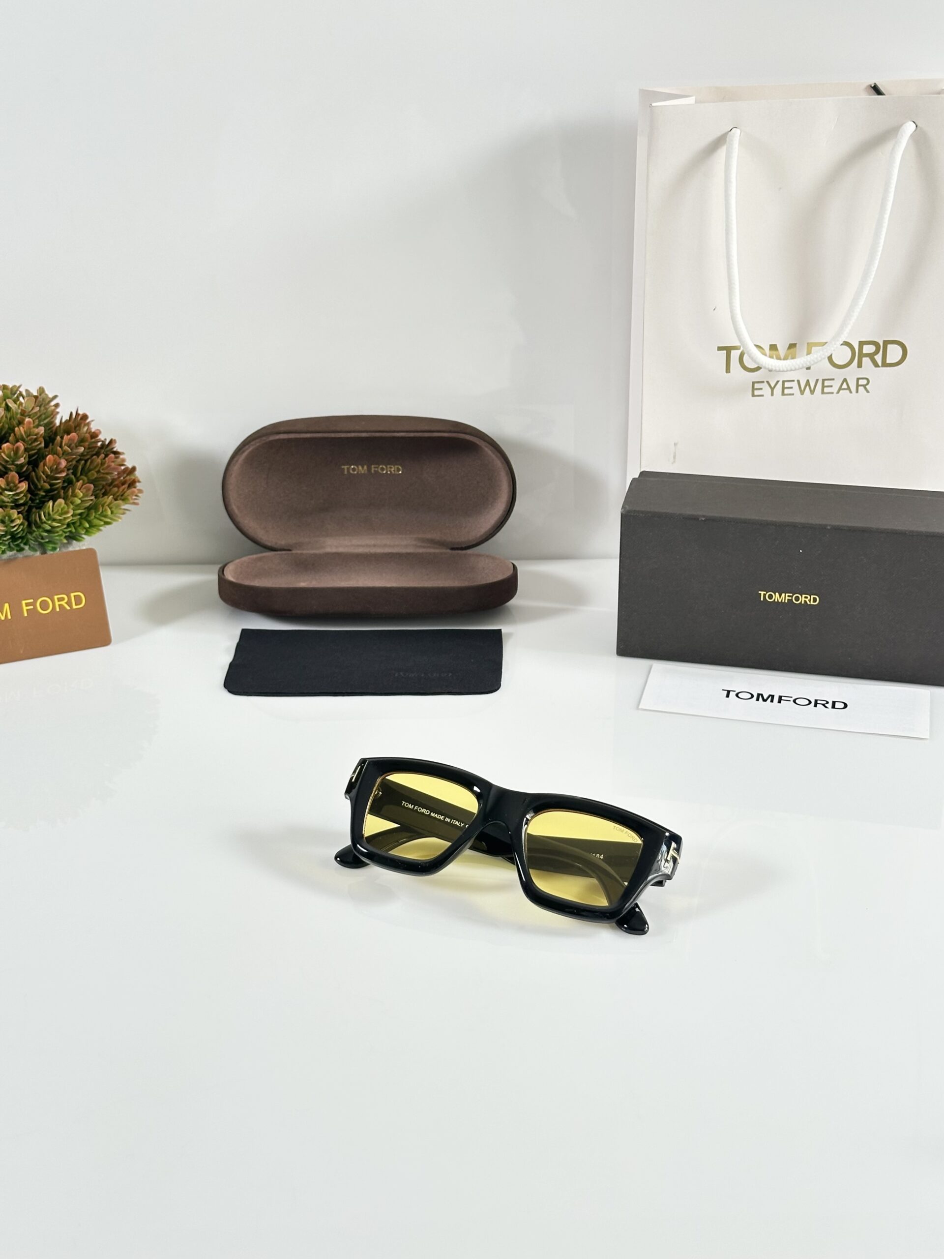 Tomford 184 Black Yellow - Image 4