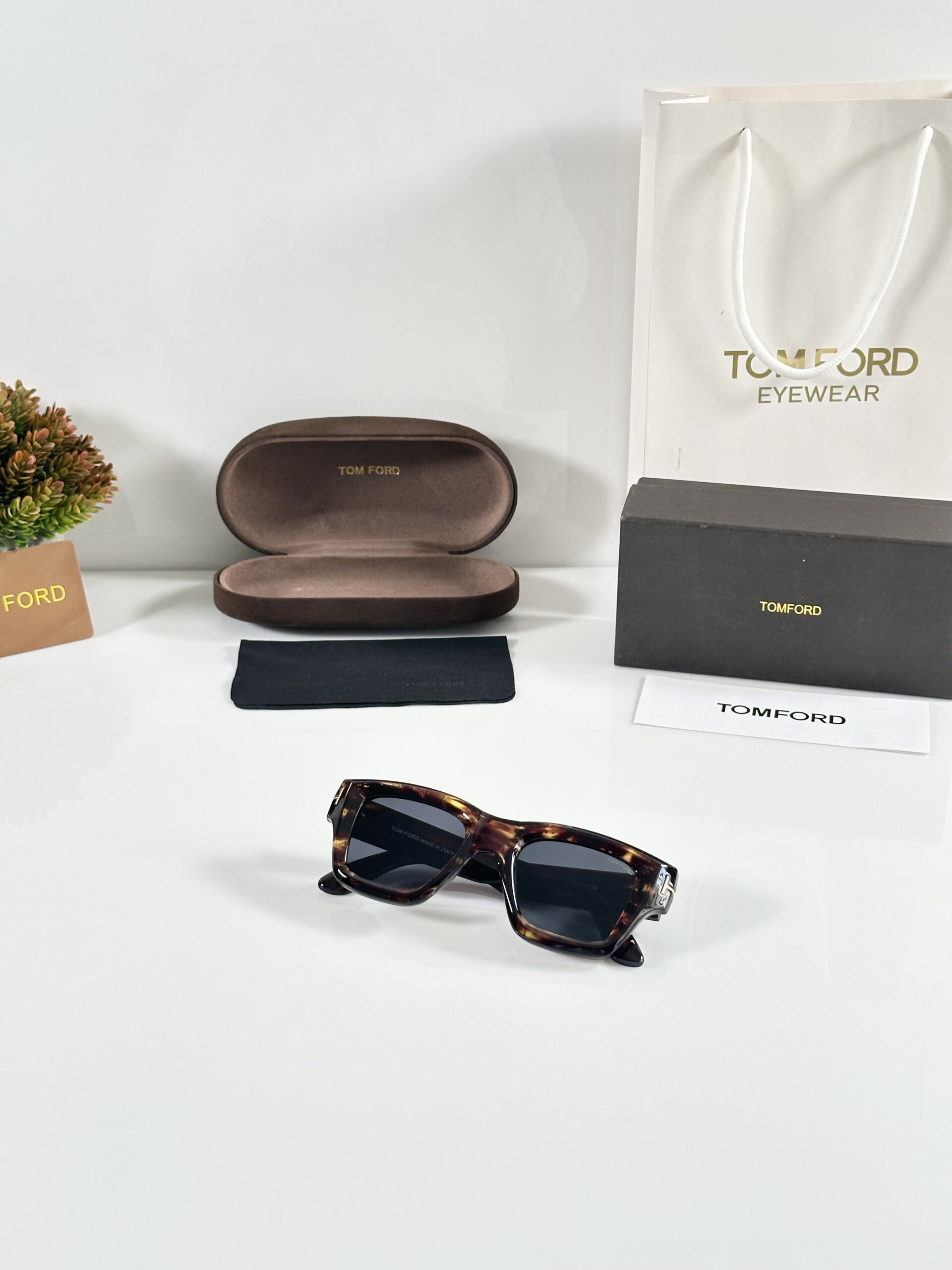 Tomford 184 Tiger Black - Image 4