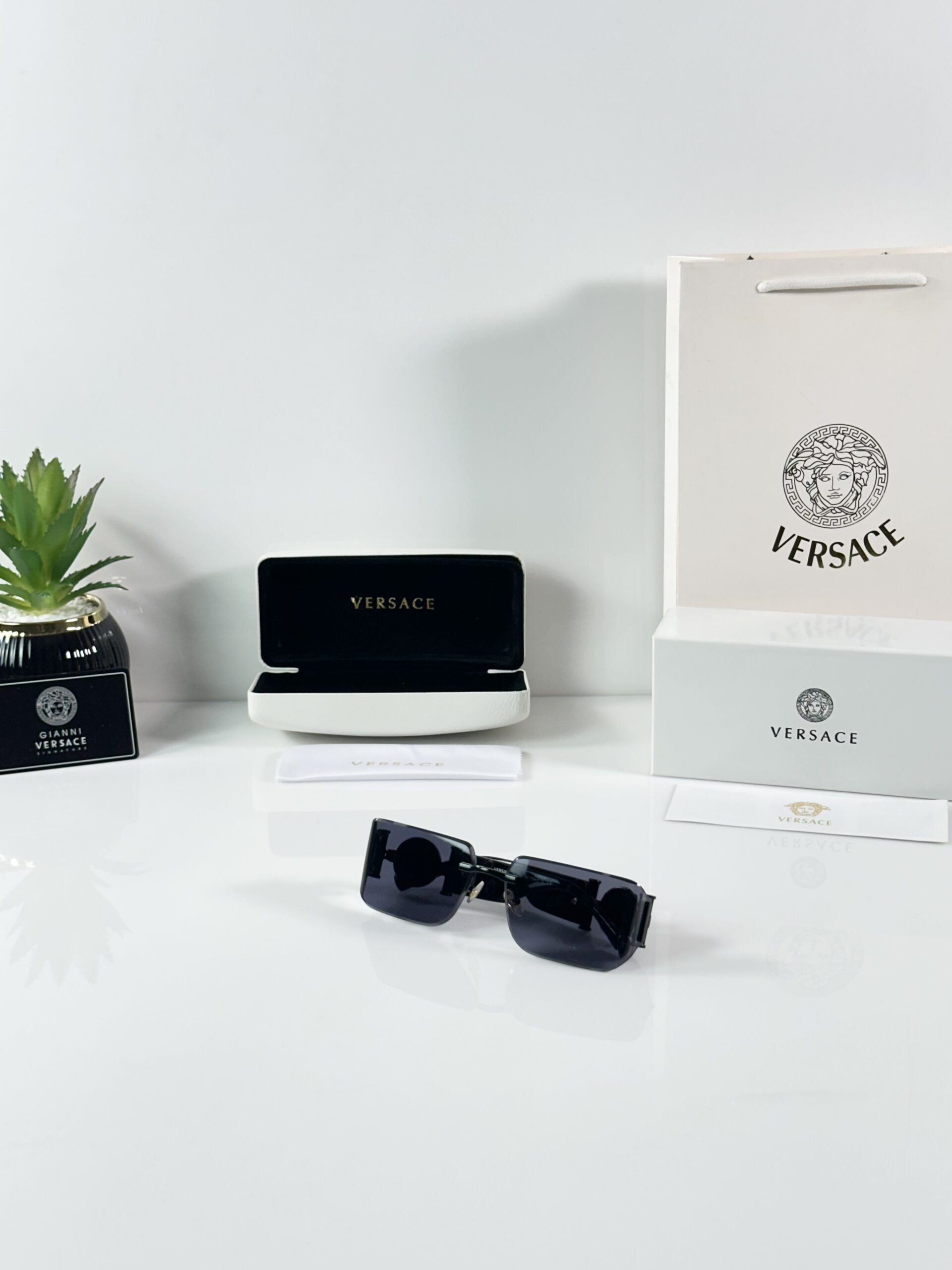 Versace 6772 Black - Image 4