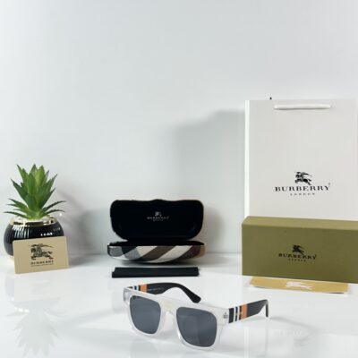 Burberry_4649_Ice_Black