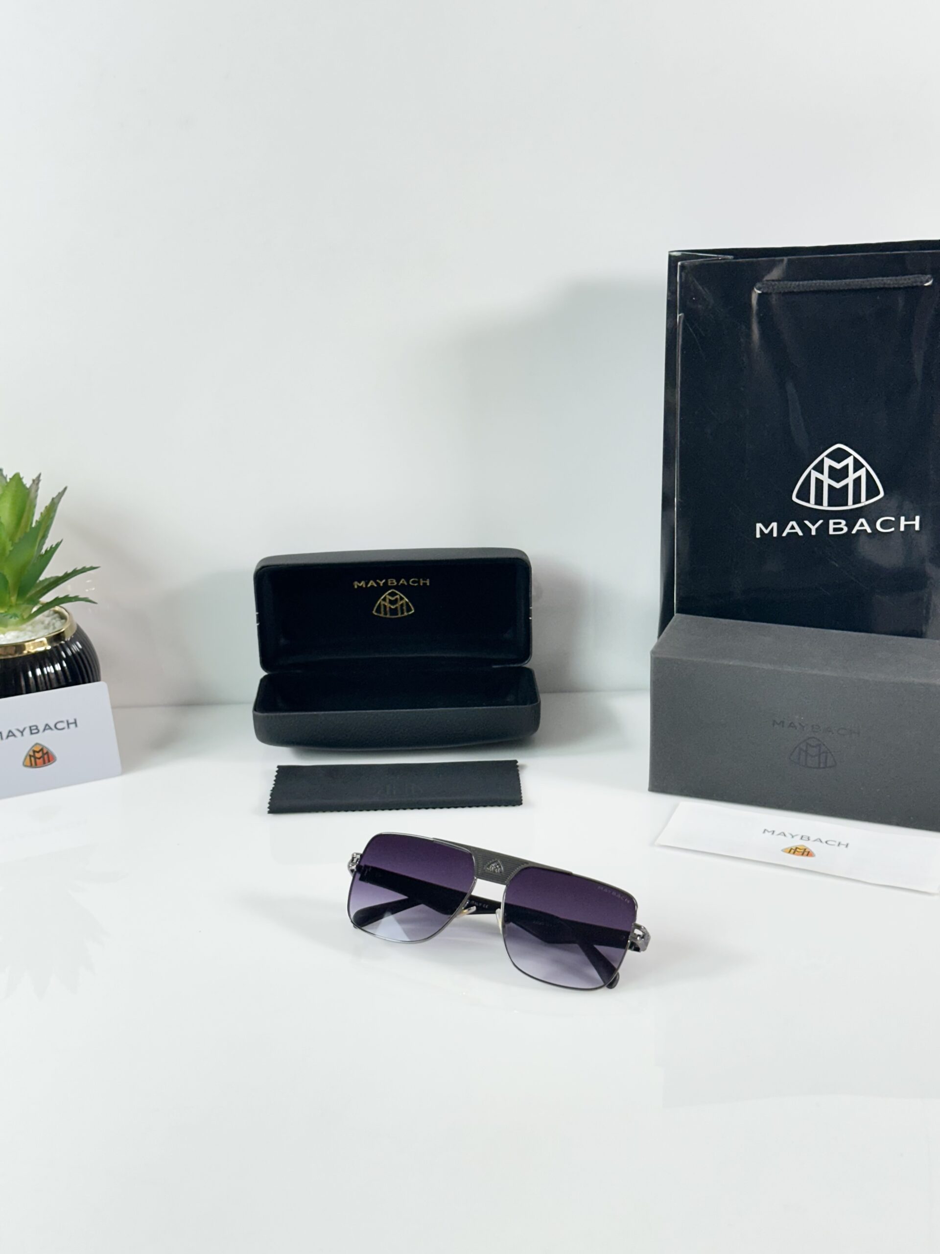Maybach 2220 Black DC - Image 4