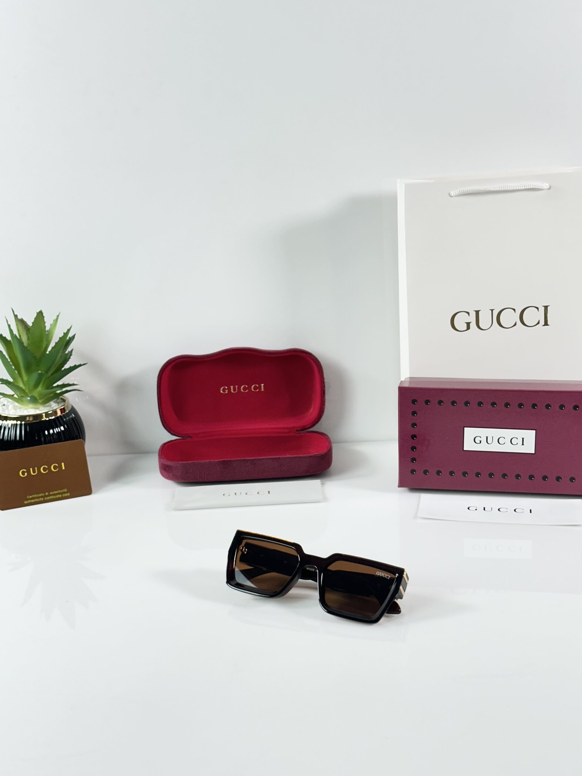 Gucci_02_Gold_Brown - Image 4