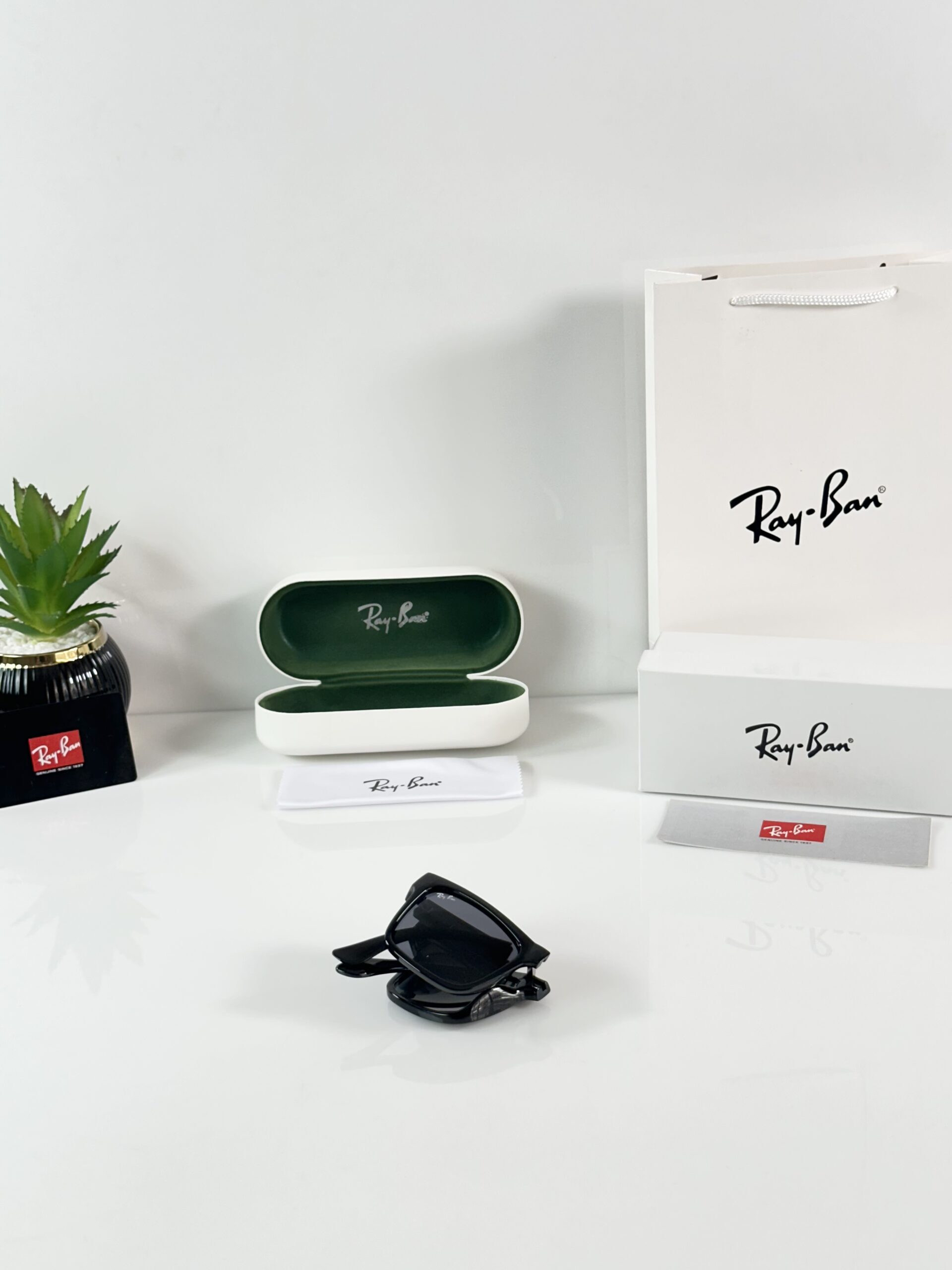 Rayban Foldable 4106 Shine Black - Image 5