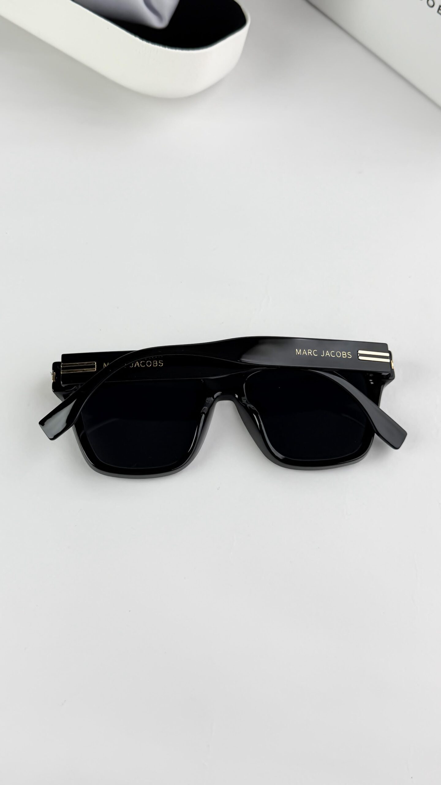 Marc Jacobs 1002 - Image 3