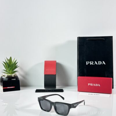 Prada_06_Shine_Black