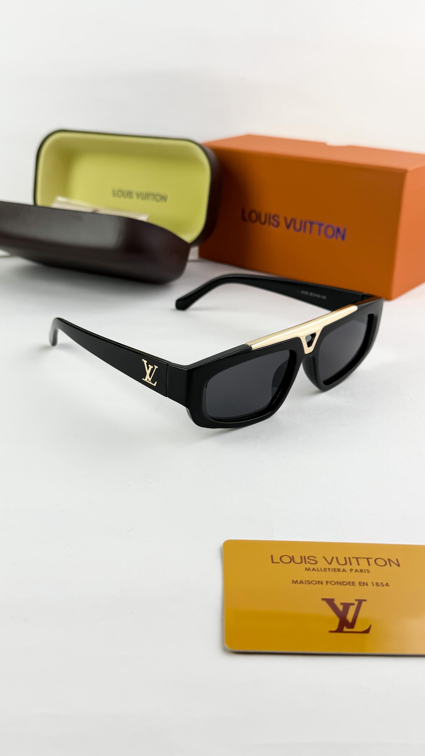 Louis_vuitton_gold_black_6155 - Image 3