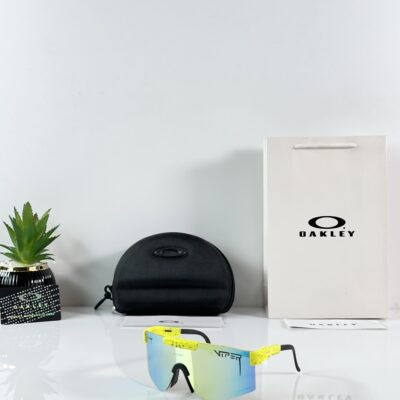 Oakley_C15_Yellow_Green_Revo