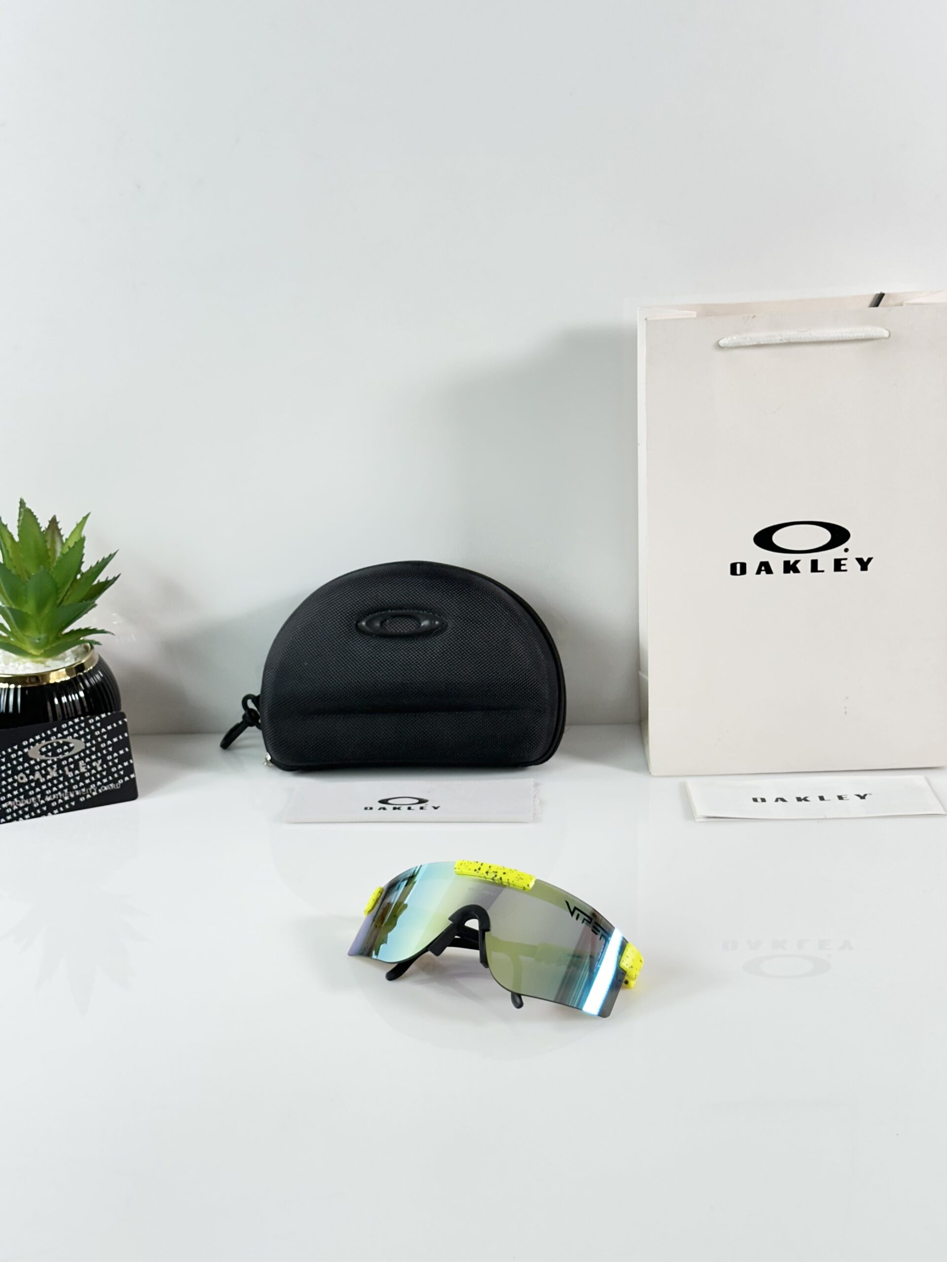 Oakley_C15_Yellow_Green_Revo - Image 4