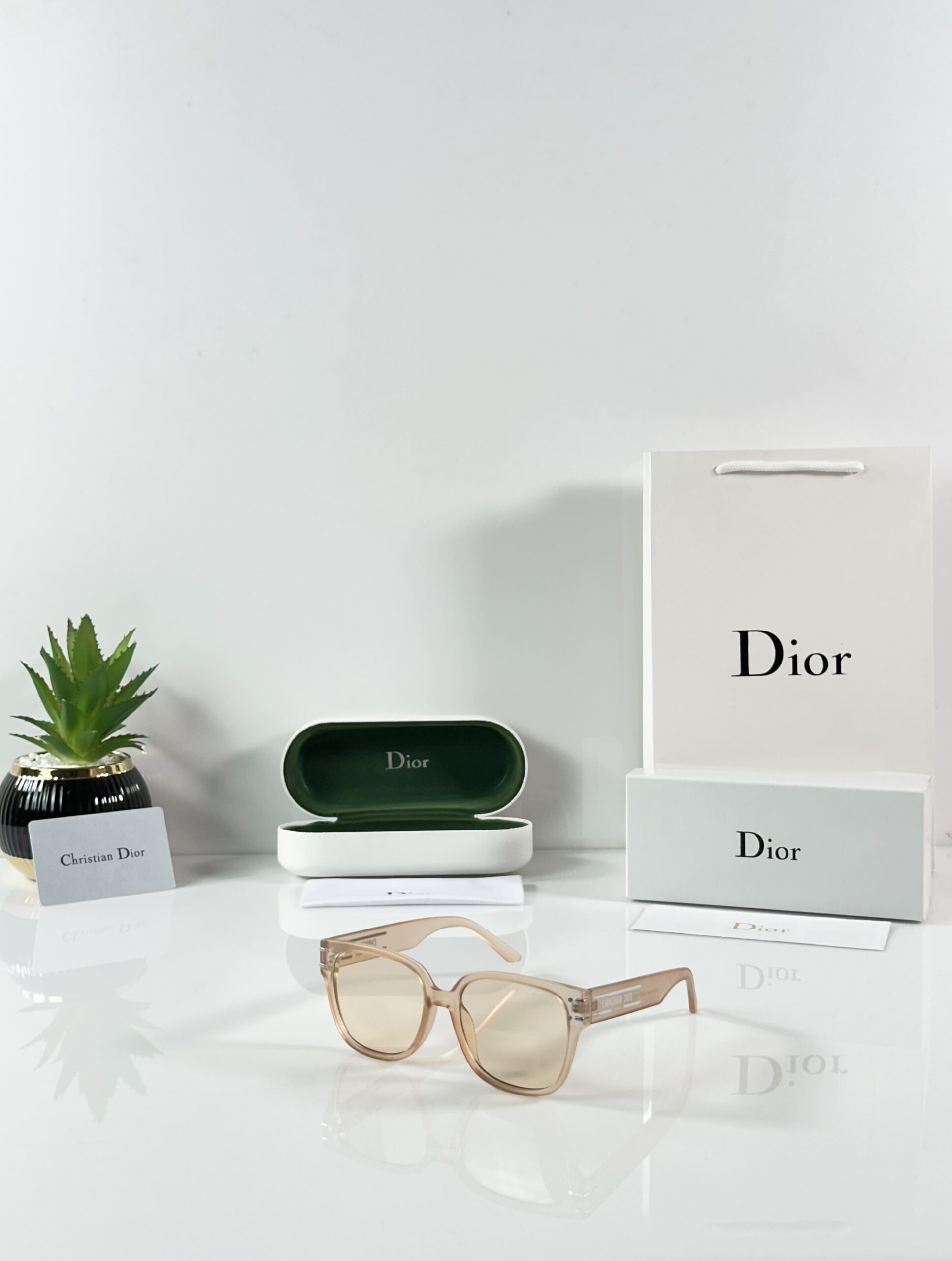 Dior_5818_Peach