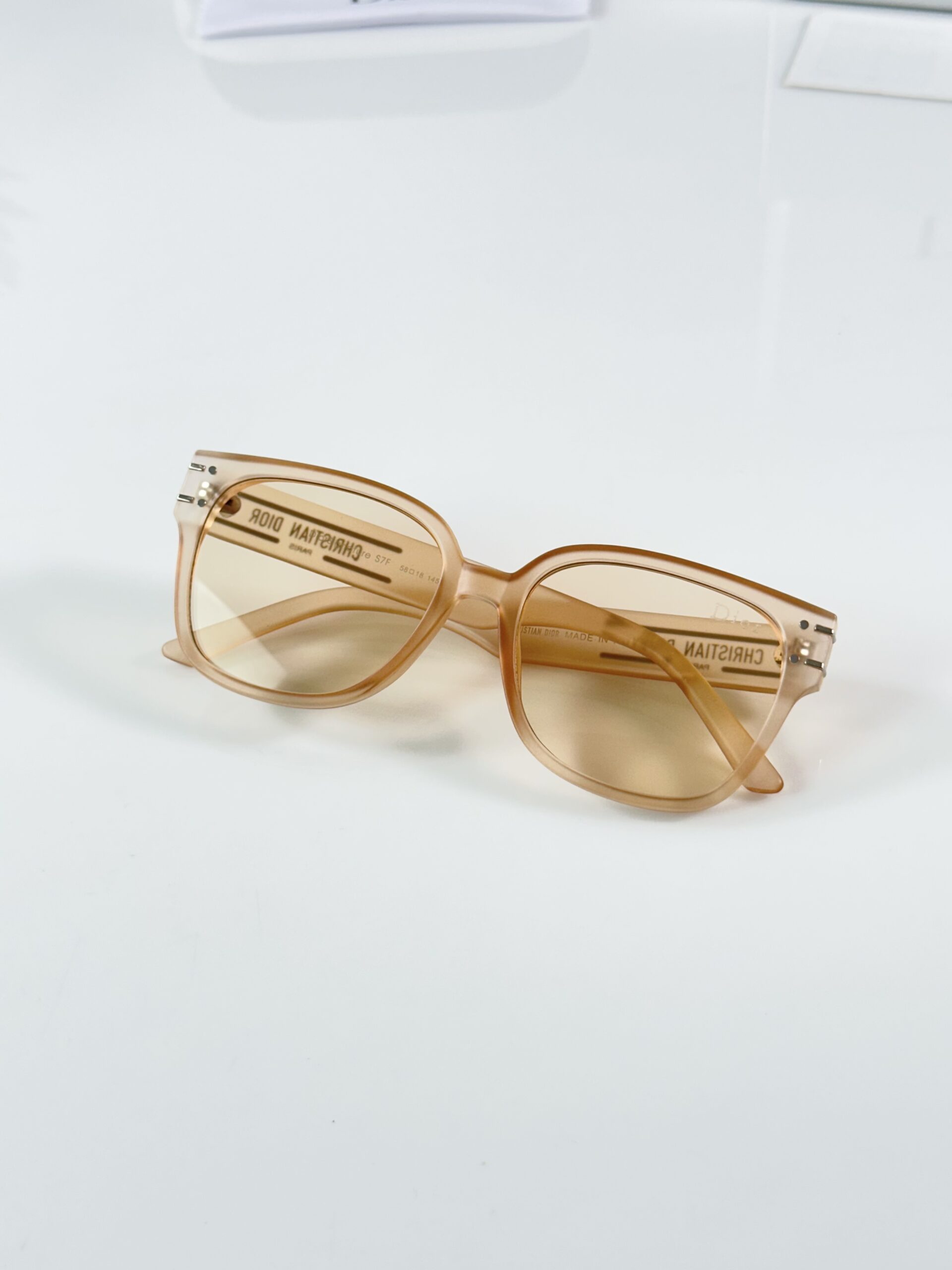 Dior_5818_Peach - Image 3