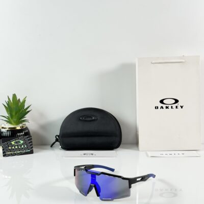 Oakley_9965_Black_Blue_Revo
