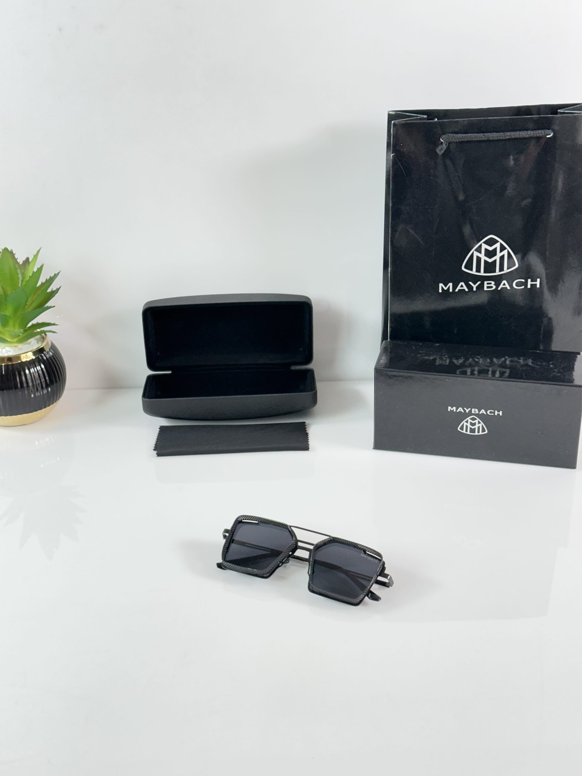 Maybach 2173 Black - Image 4