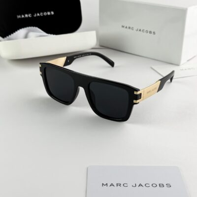 MARC JACOBS GOLD BLACK 1004