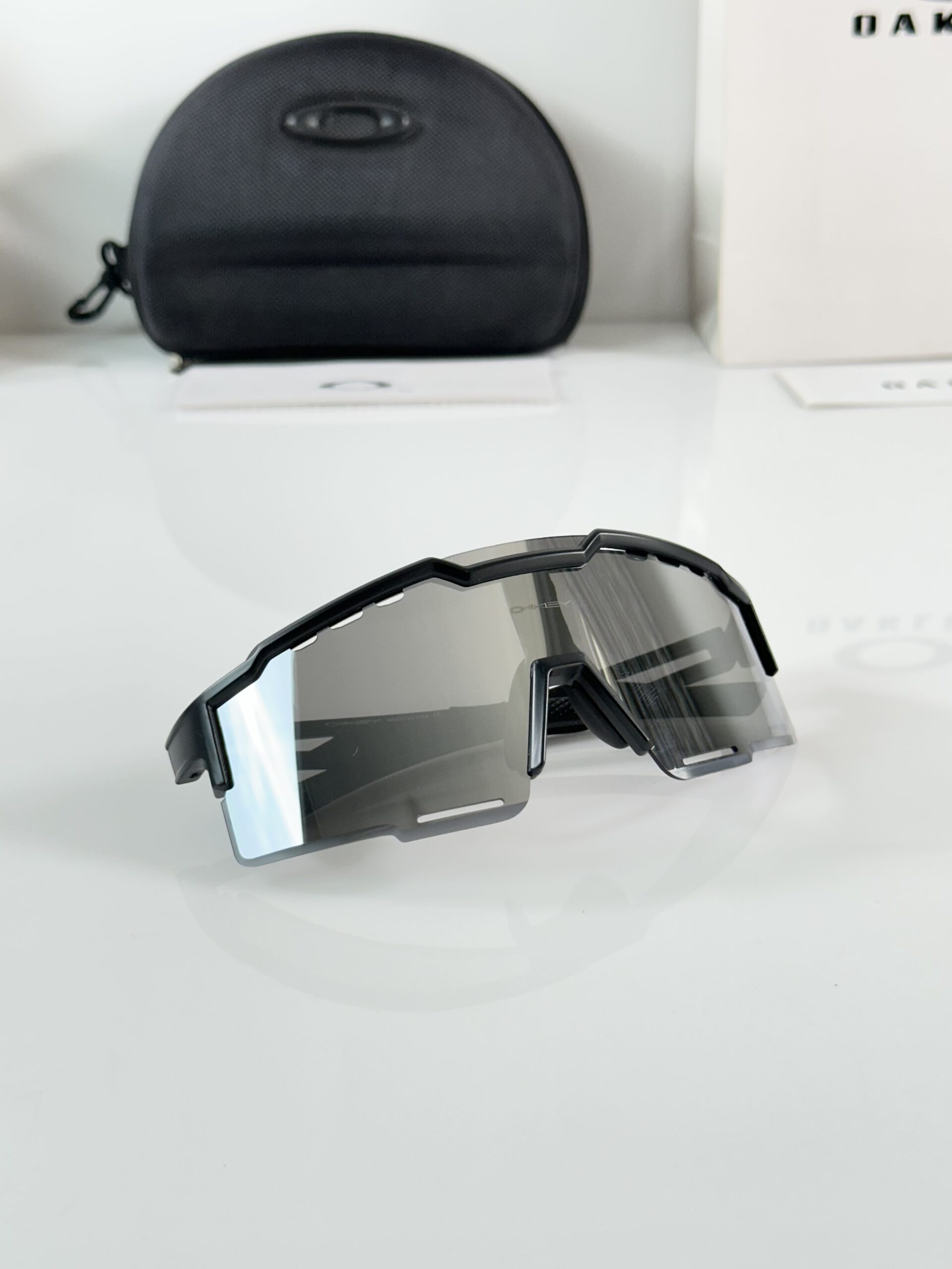 Oakley_9965_Black_Silver_Mercury - Image 3