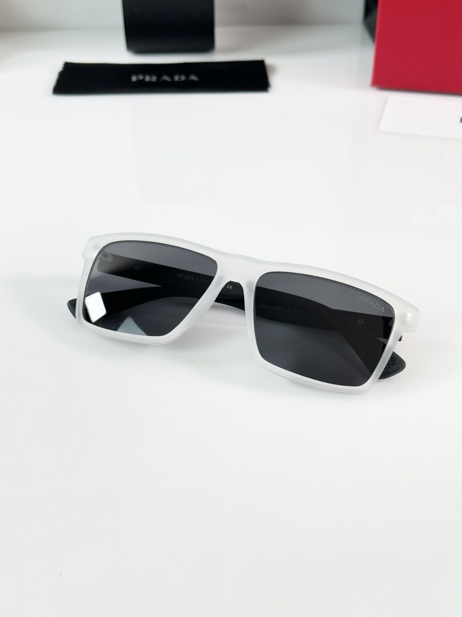 Prada_100_Ice_Black - Image 3