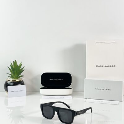 Marc Jacobs 1004 Black