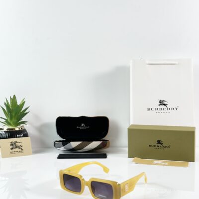 Burberry_WMNS_11089_Yellow_Black_DC