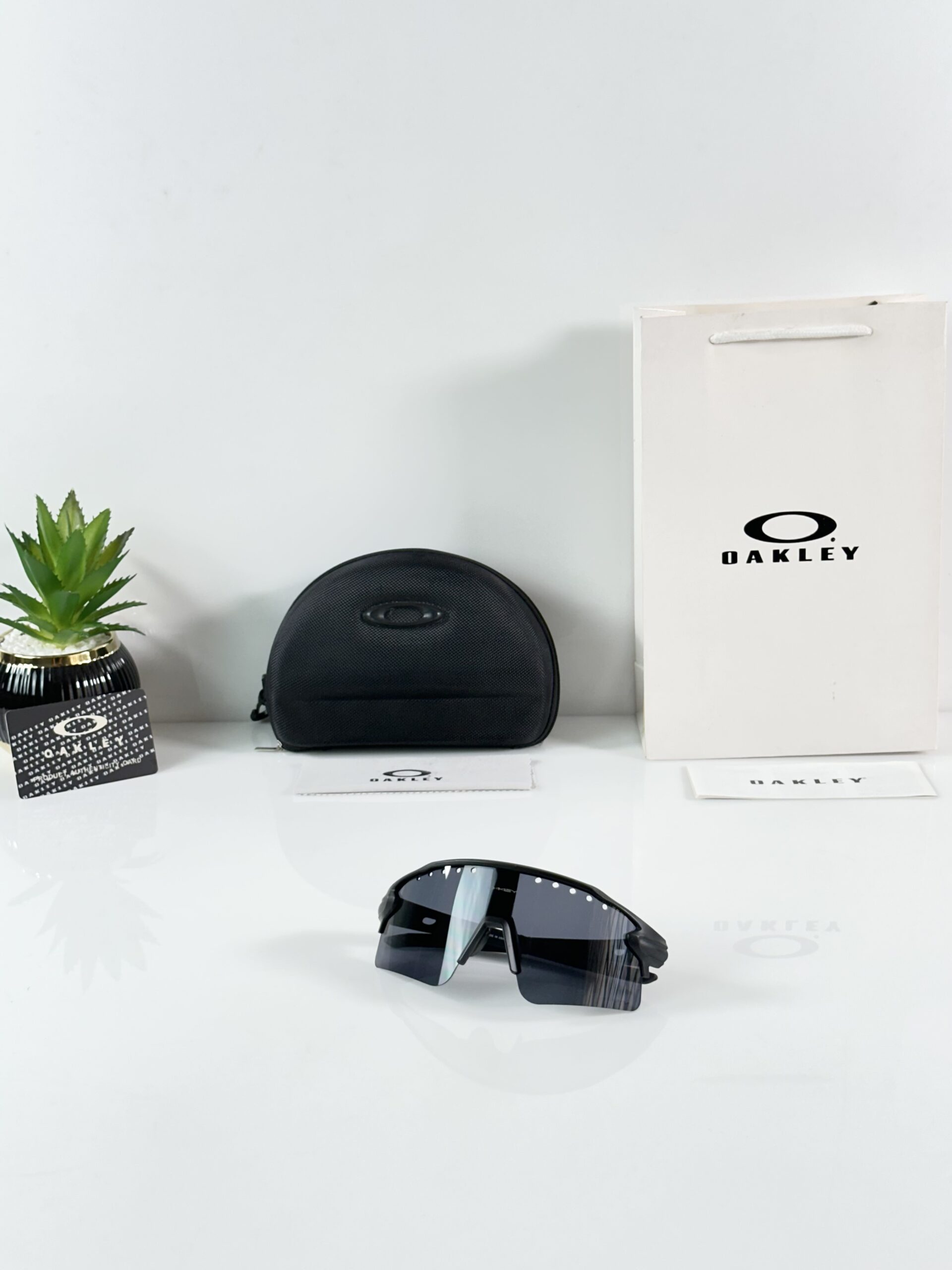 Oakley_0958_Black - Image 4